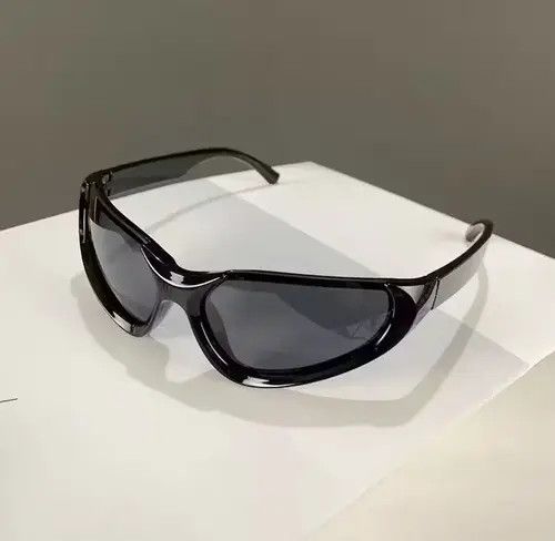 Jewelry Alien Cyber Eye Sunglasses Dystopian Grunge 2000s Future Size ONE SIZE - 2 Thumbnail