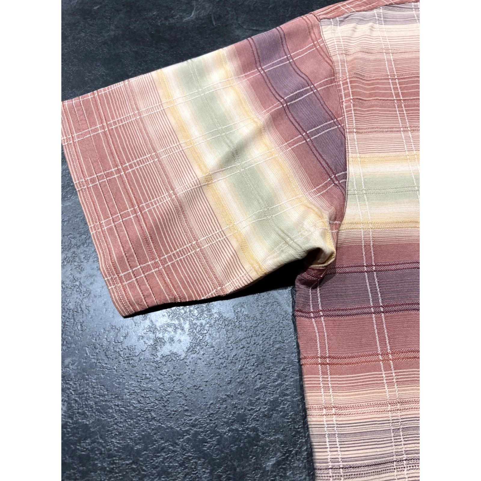 Tommy Bahama Tommy Bahama Camp Shirt Mens L 100% Silk Striped Coral Beige Size US L / EU 52-54 / 3 - 5 Thumbnail