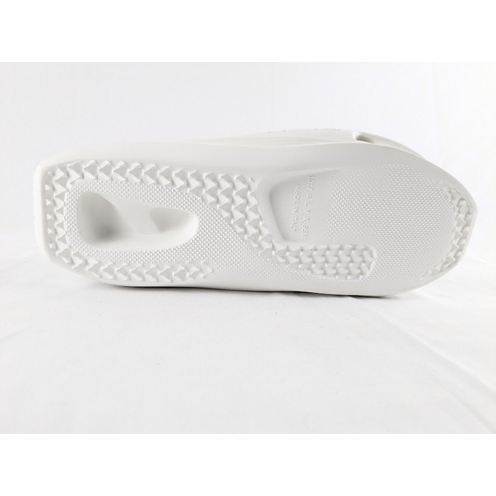 o1rshd1 Mono Slip on in White main image 4