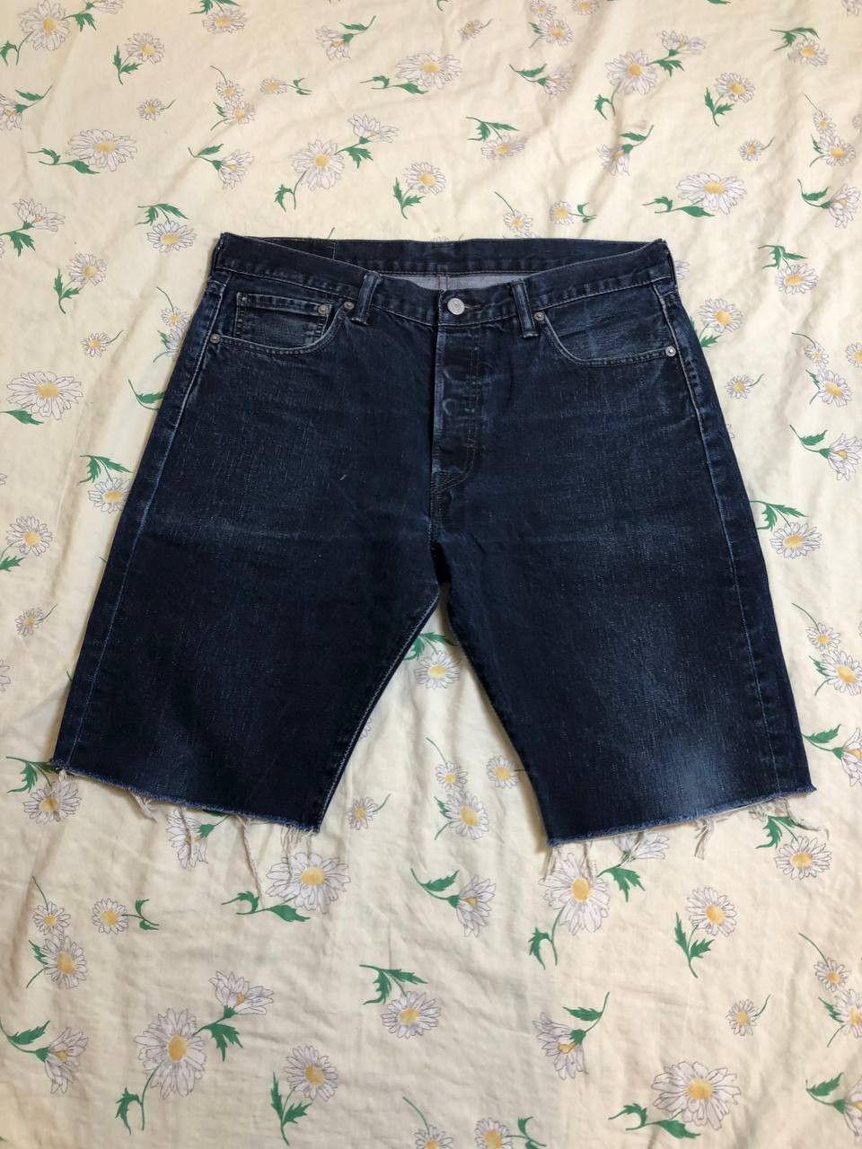 Levi's Levi's 501 Button Fly Denim Shorts Stretch Shorts Size US 34 / EU 50 - 2 Thumbnail