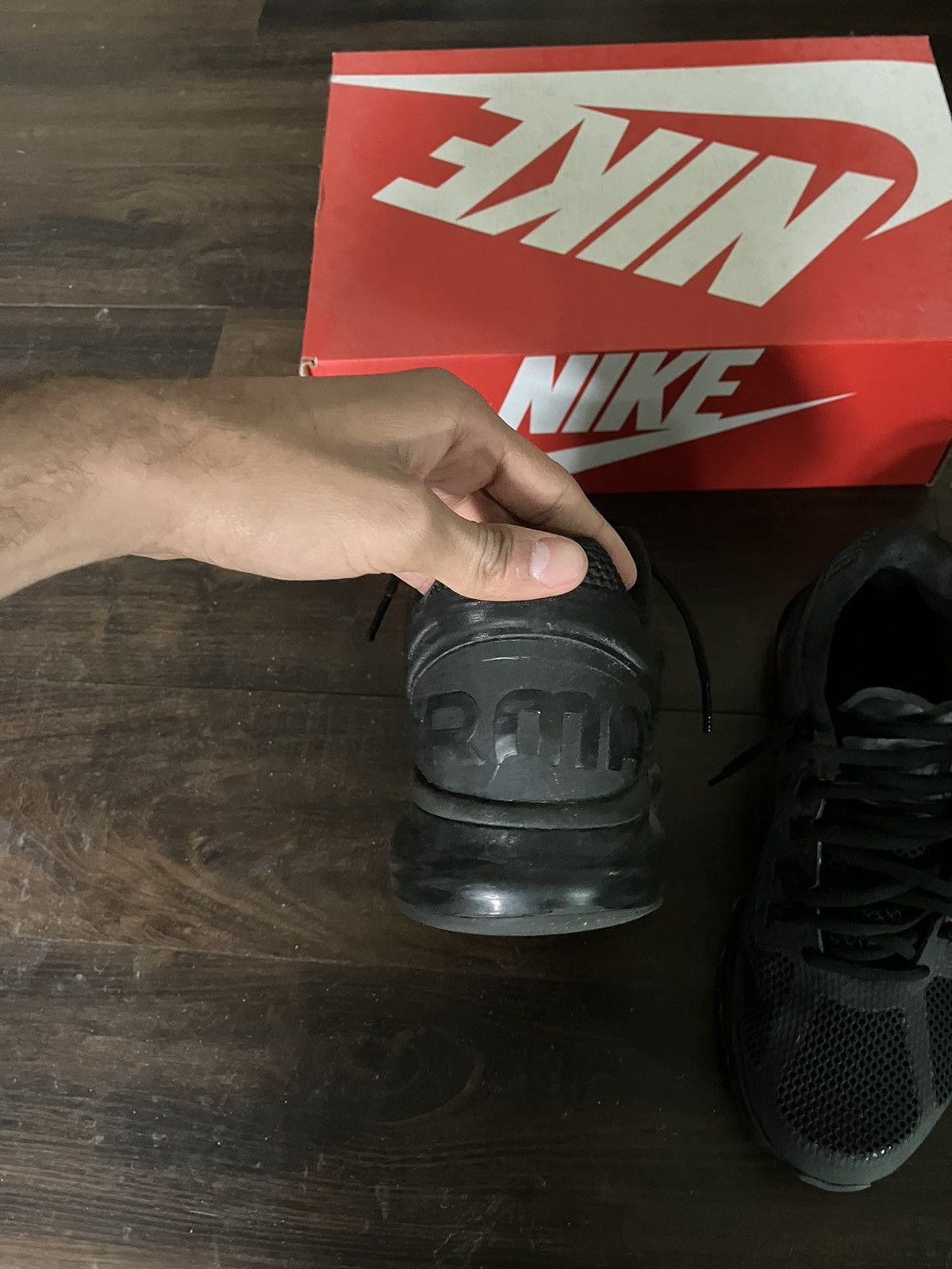 Nike Air Max 2013 Triple Black Retro Size US 10 / EU 43 - 4 Thumbnail
