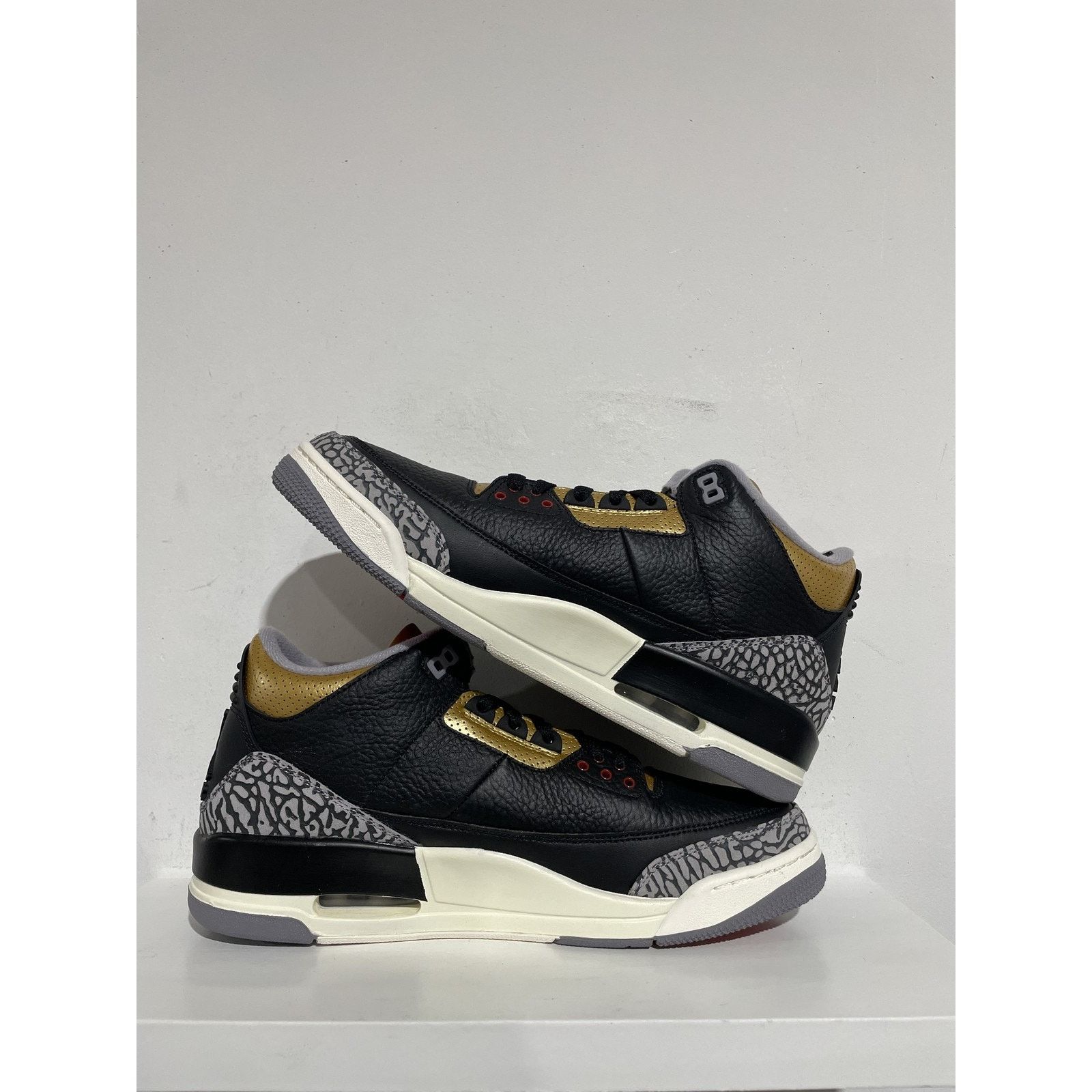 Jordan Brand JORDAN 3 RETRO BLACK CEMENT GOLD SIZE 10.5 (12W) NEW Size US 10.5 / EU 43-44 - 4 Thumbnail