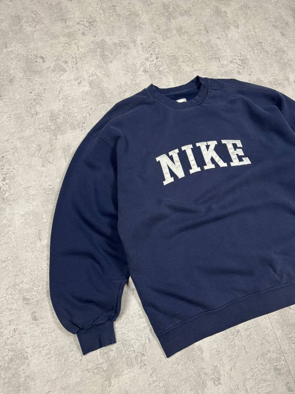 Nike Vintage Nike Y2K Dark Blue Sweatshirt Embroidered Big Logo Size US XL / EU 56 / 4 - 2 Thumbnail