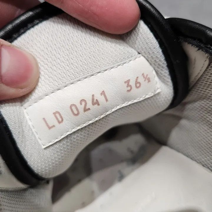 Louis Vuitton Louis Vuitton Squad Black Casual Sneakers for Women -2508 Size US 6 / IT 36 - 1 Thumbnail