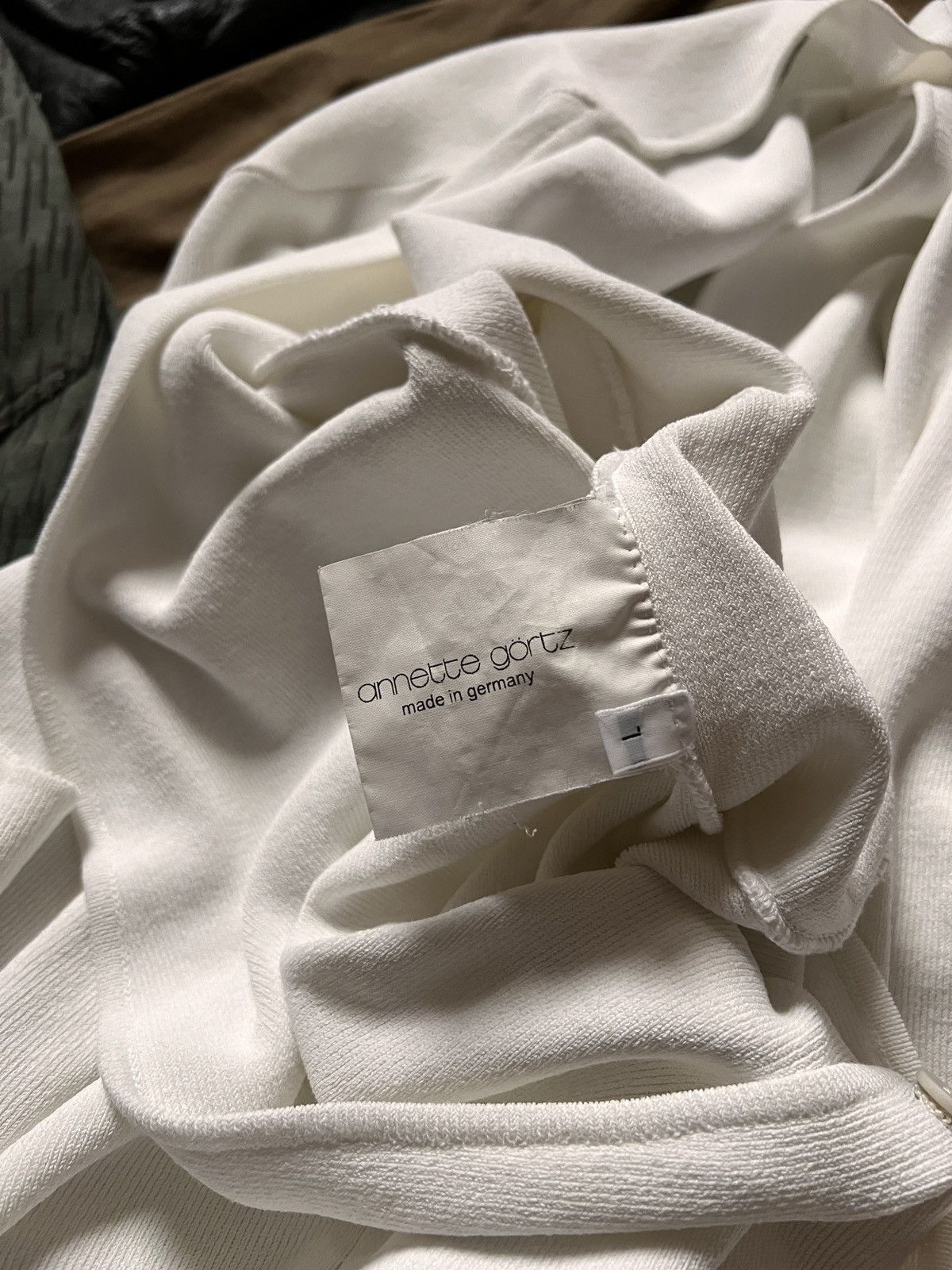 Annette Gortz Annette Gortz White Viscose Cardigan Sweater Size L / US 10 / IT 46 - 11 Thumbnail