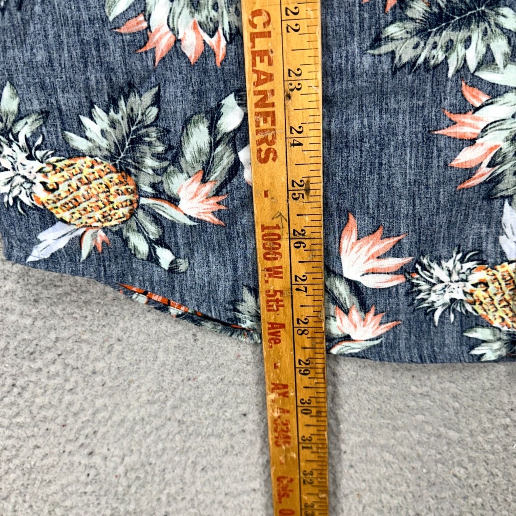 Vintage Denim Flower Mens Hawaiian Shirt Large Navy Pineapple Floral Slim Fit Button Up Size US L / EU 52-54 / 3 - 7 Thumbnail