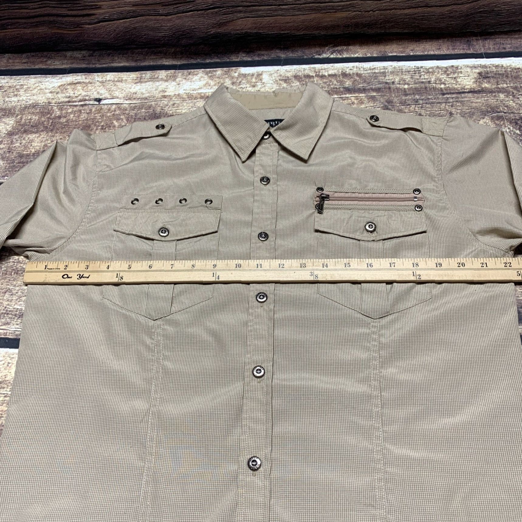 Vintage MAHRU Mens Long Sleeve Shirt Large Button-Down Light Brown Zipper Pocket Shirt Mens L Brown Button-Up 90s? Size US L / EU 52-54 / 3 - 7 Thumbnail