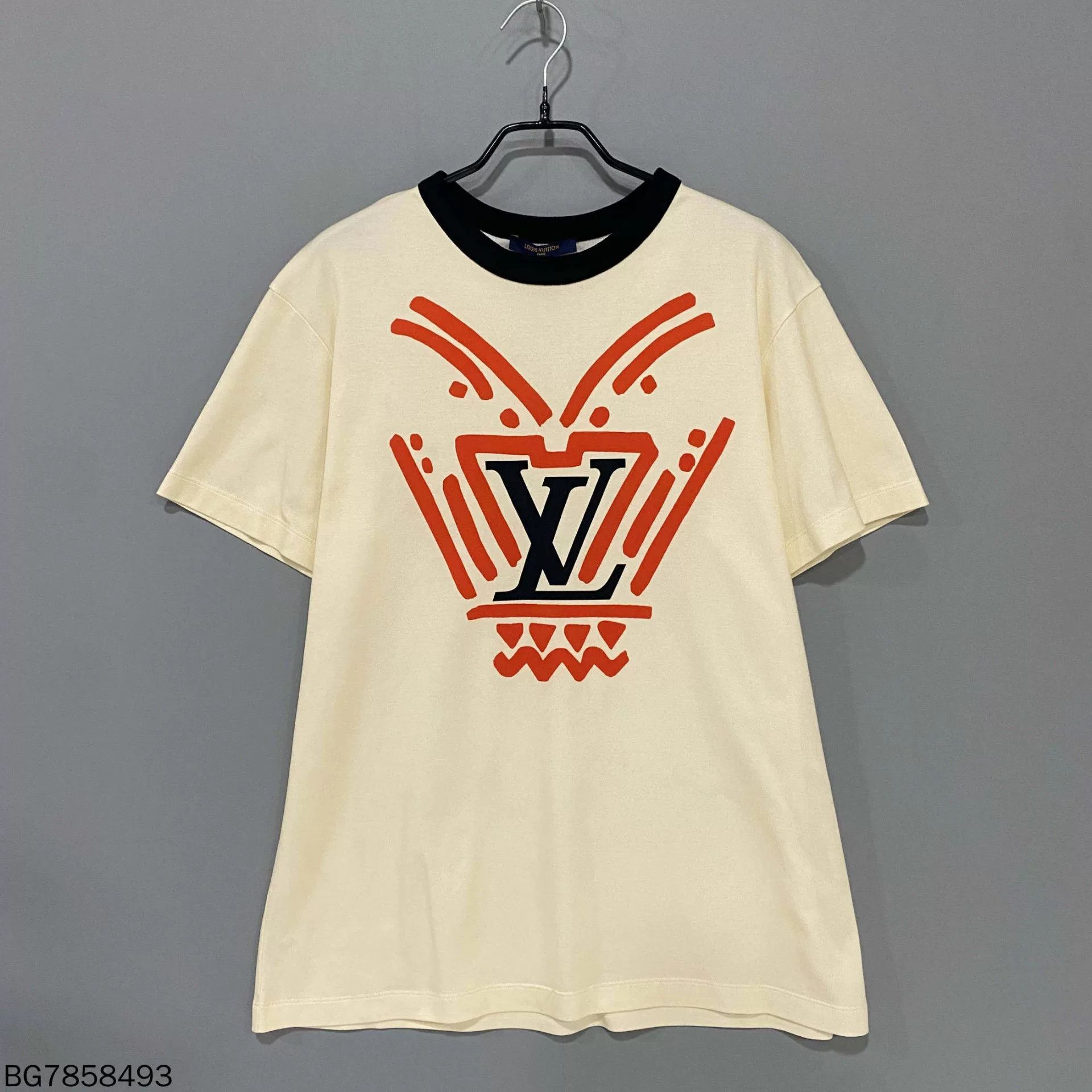 Louis Vuitton Hand LV Large Motif Peace and Love T Shirt | Grailed