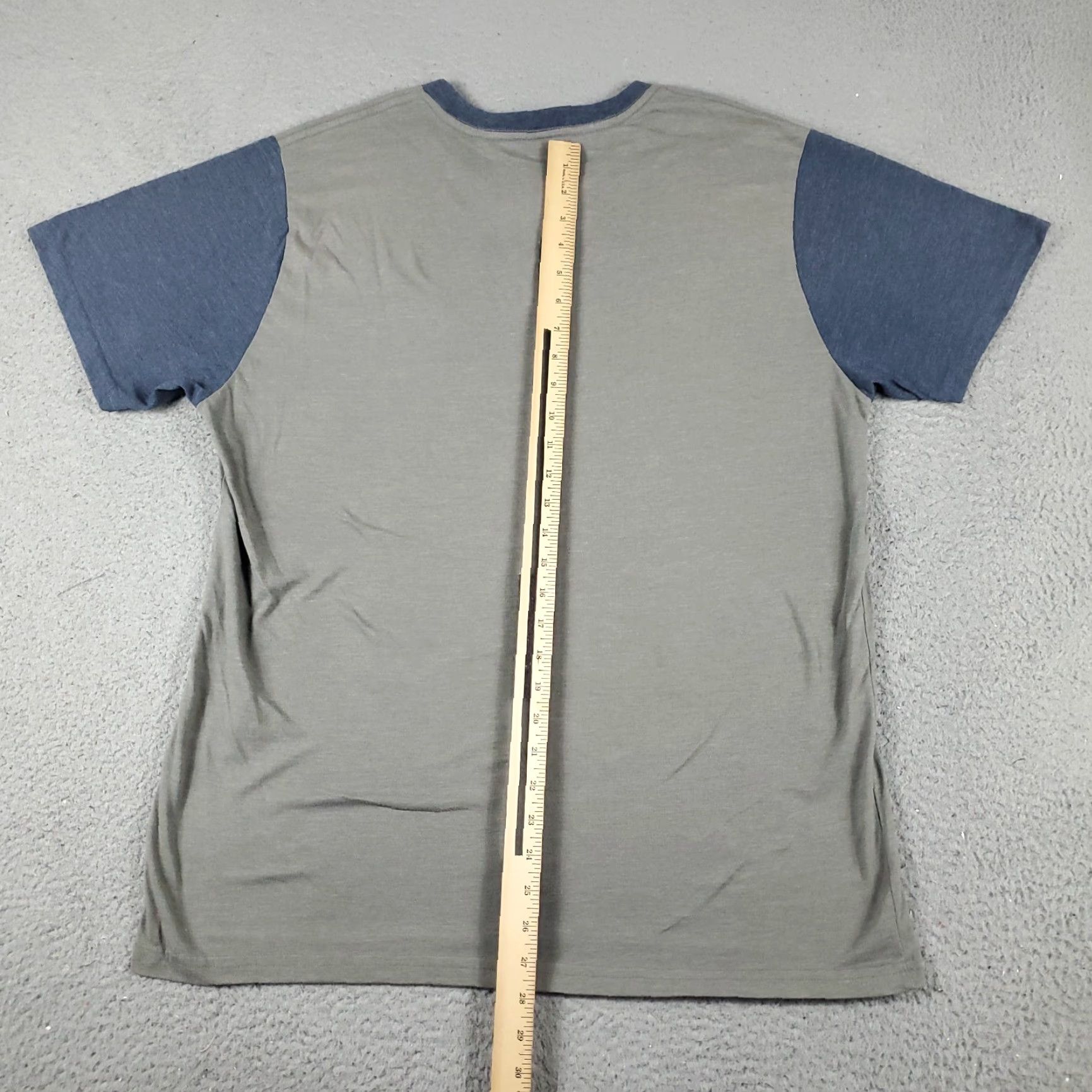 Oakley Oakley T Shirt Men XL Gray Short Sleeve Crew Neck Logo Regular Fit Vintage No Size US XL / EU 56 / 4 - 5 Thumbnail