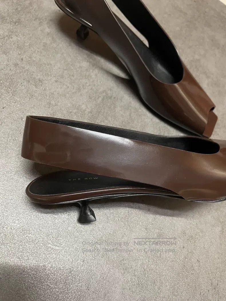 The Row The Row Fish Mouth Peep-Toe Kitten Sandals Size US 5.5 / IT 35.5 - 3 Thumbnail