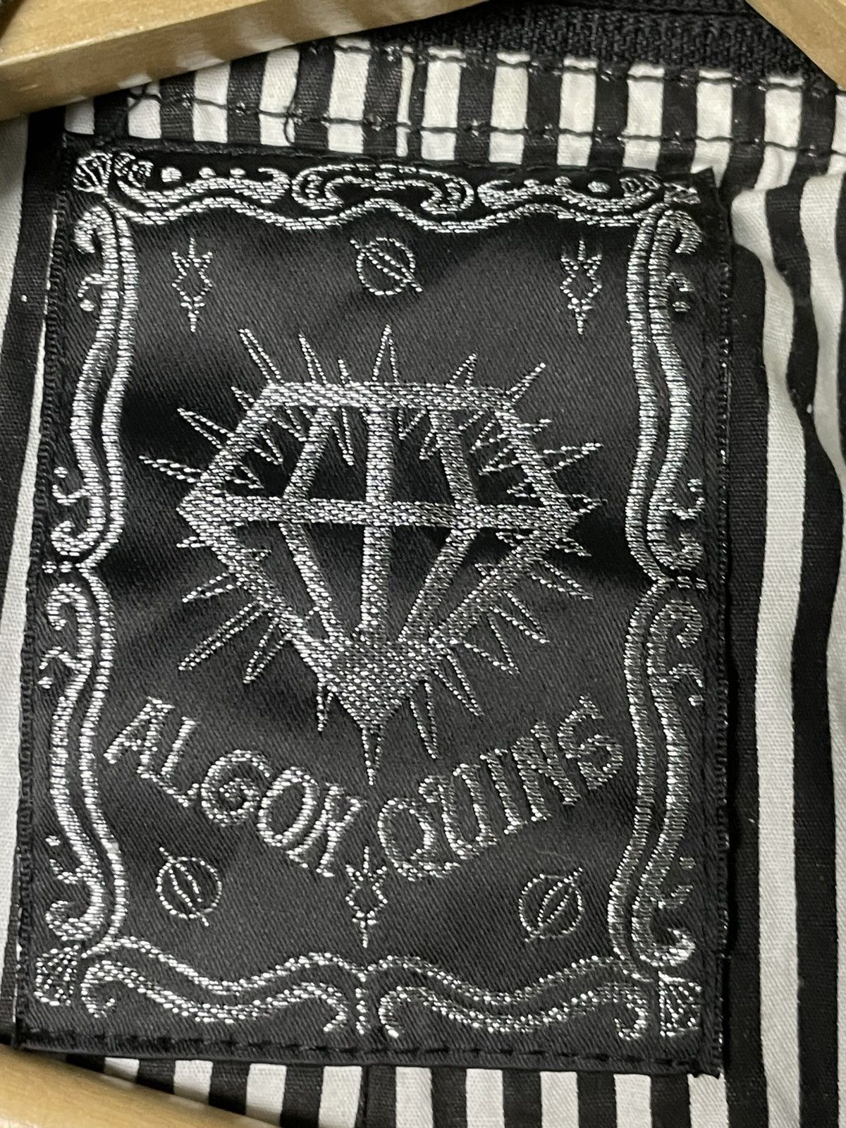 Japanese Brand × Seditionaries × Vintage ALGONQUINS Brand Shimmer Hooded Jacket (77) Size US M / EU 48-50 / 2 - 8 Thumbnail