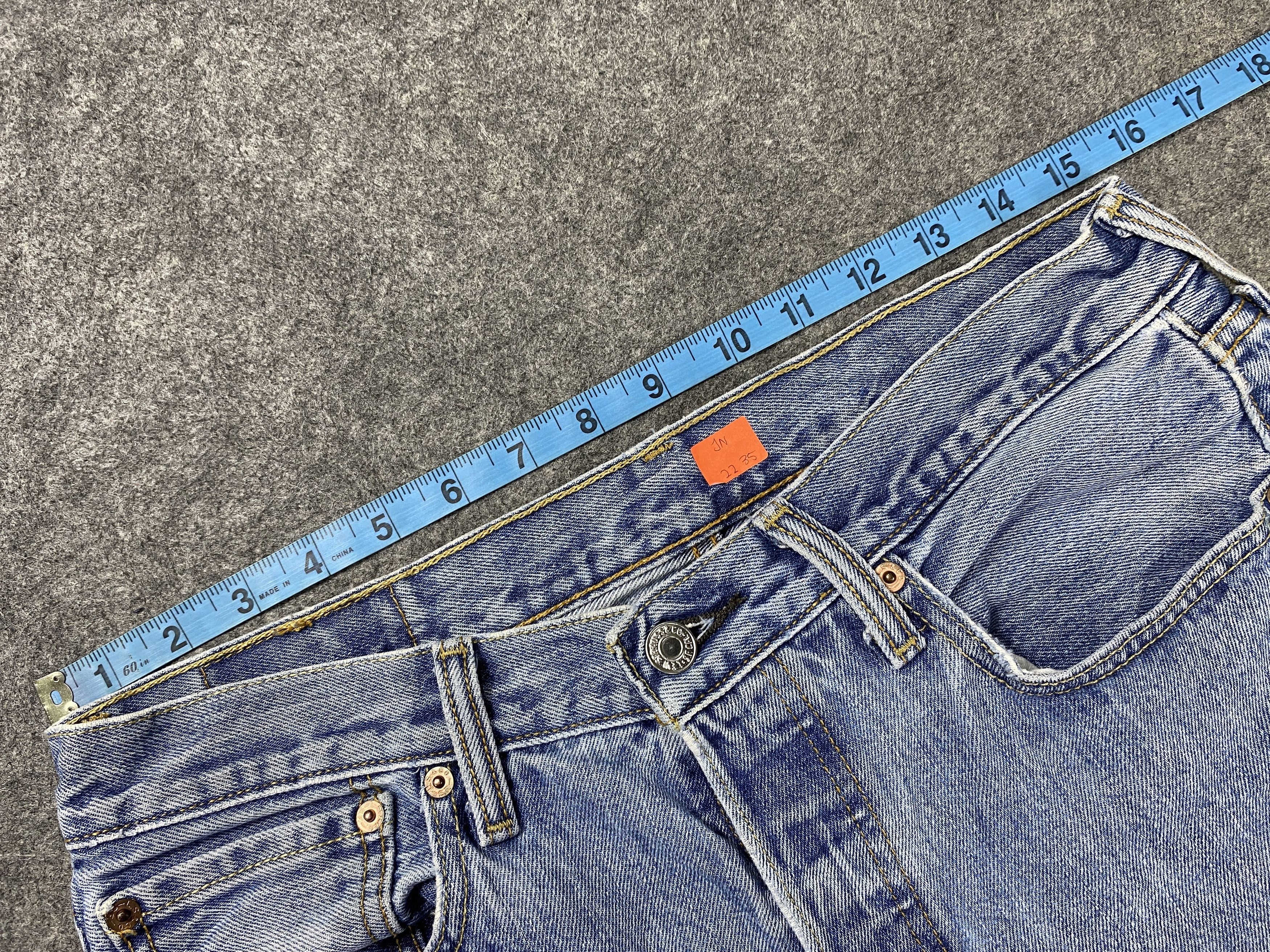 Japanese Brand Sky Blue Vintage Levi's 501 Jeans 31x31.5 Denim -JN2235 Size US 31 - 5 Thumbnail