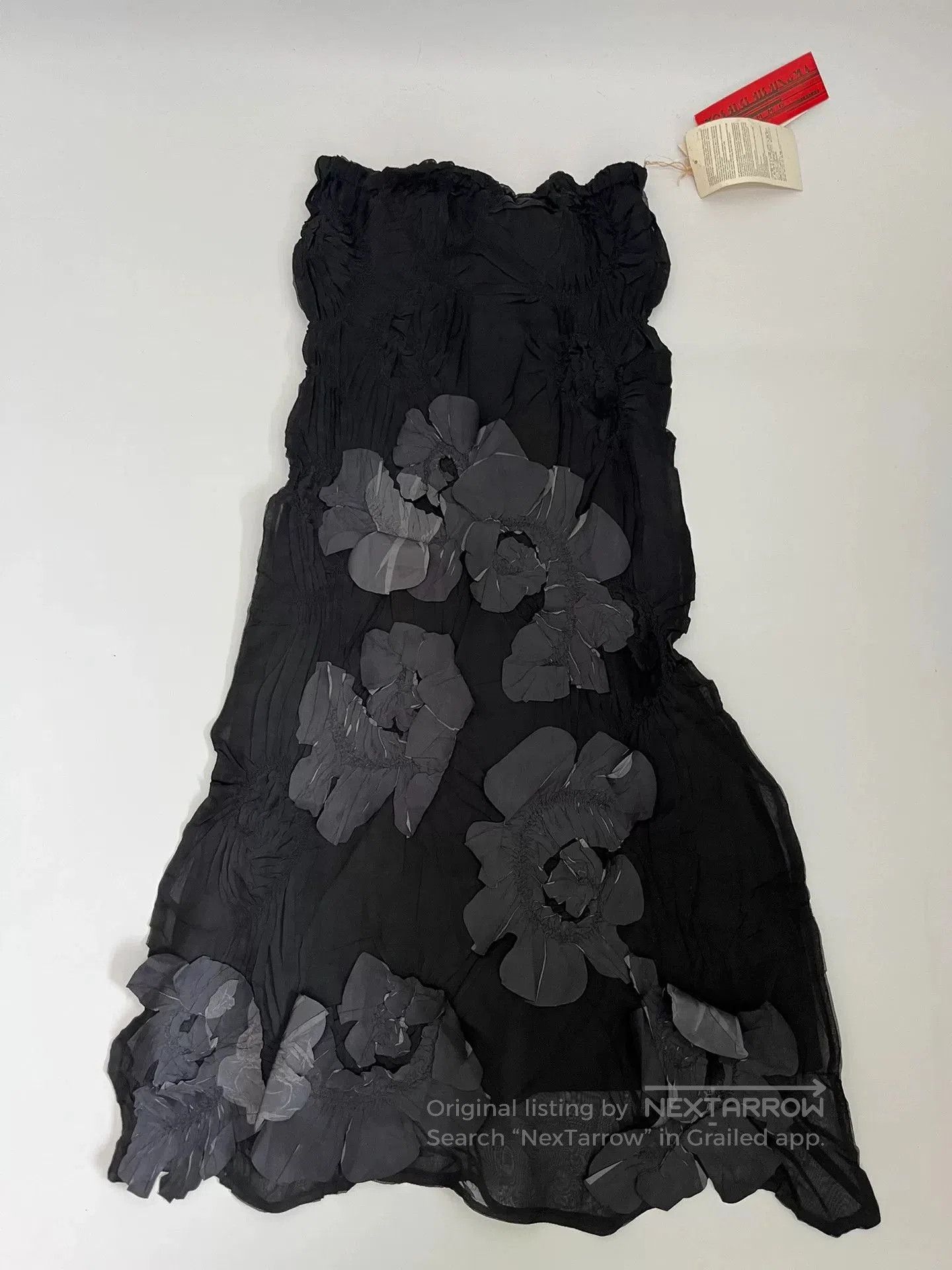 Other YOSHIKI HISHINUMA Black Floral Skirt. Size 35" - 1 Thumbnail