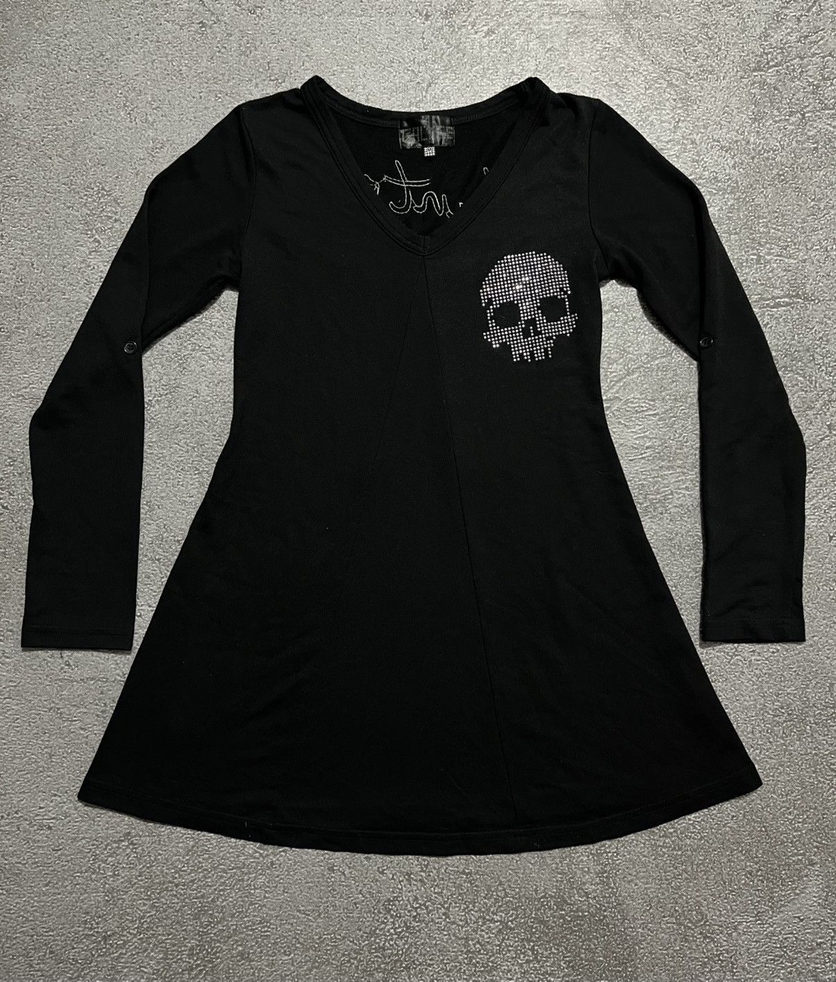Japanese Brand Japanese GALYGE Gothic Skull Long Sleeve T-shirt Size M / US 6-8 / IT 42-44 - 1 Thumbnail