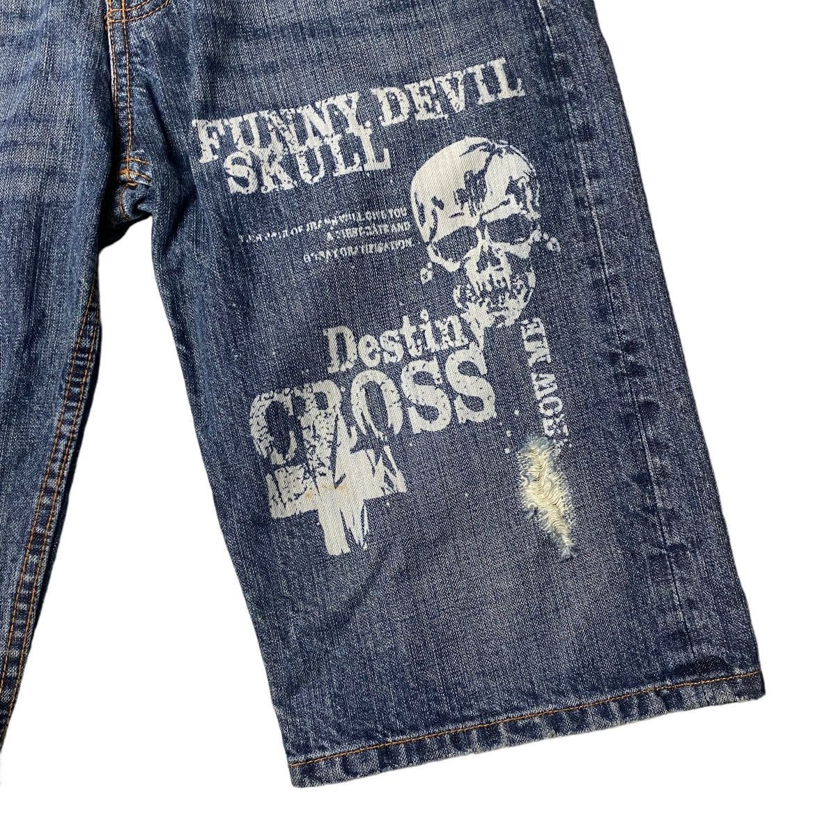 If Six Was Nine 2000's Japanese Poem Cross Skull Shorts Size US 31 - 2 Thumbnail