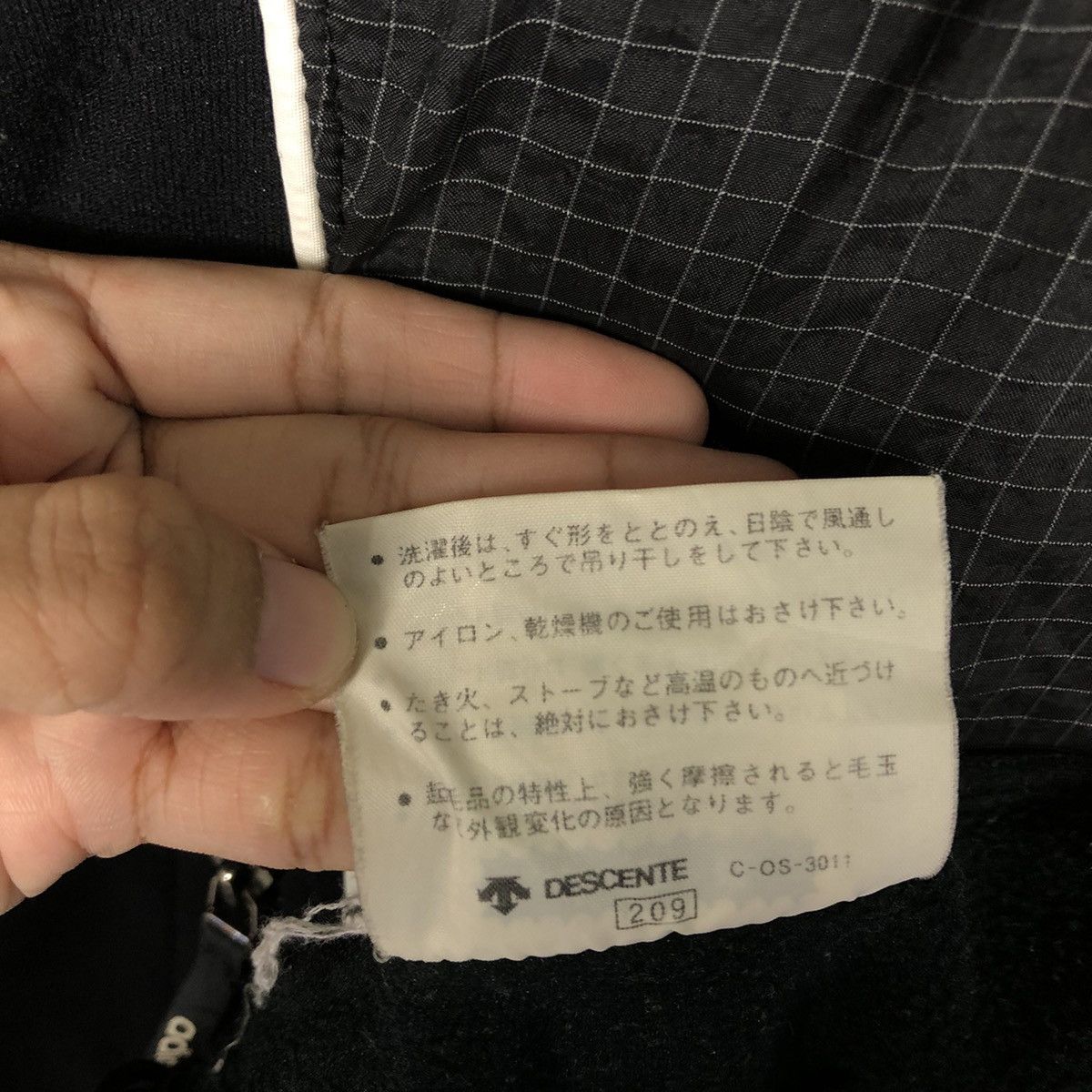 Adidas 📌Vintage Adidas Adventure Zipper Jacket Tartan Design Size US M / EU 48-50 / 2 - 23 Thumbnail