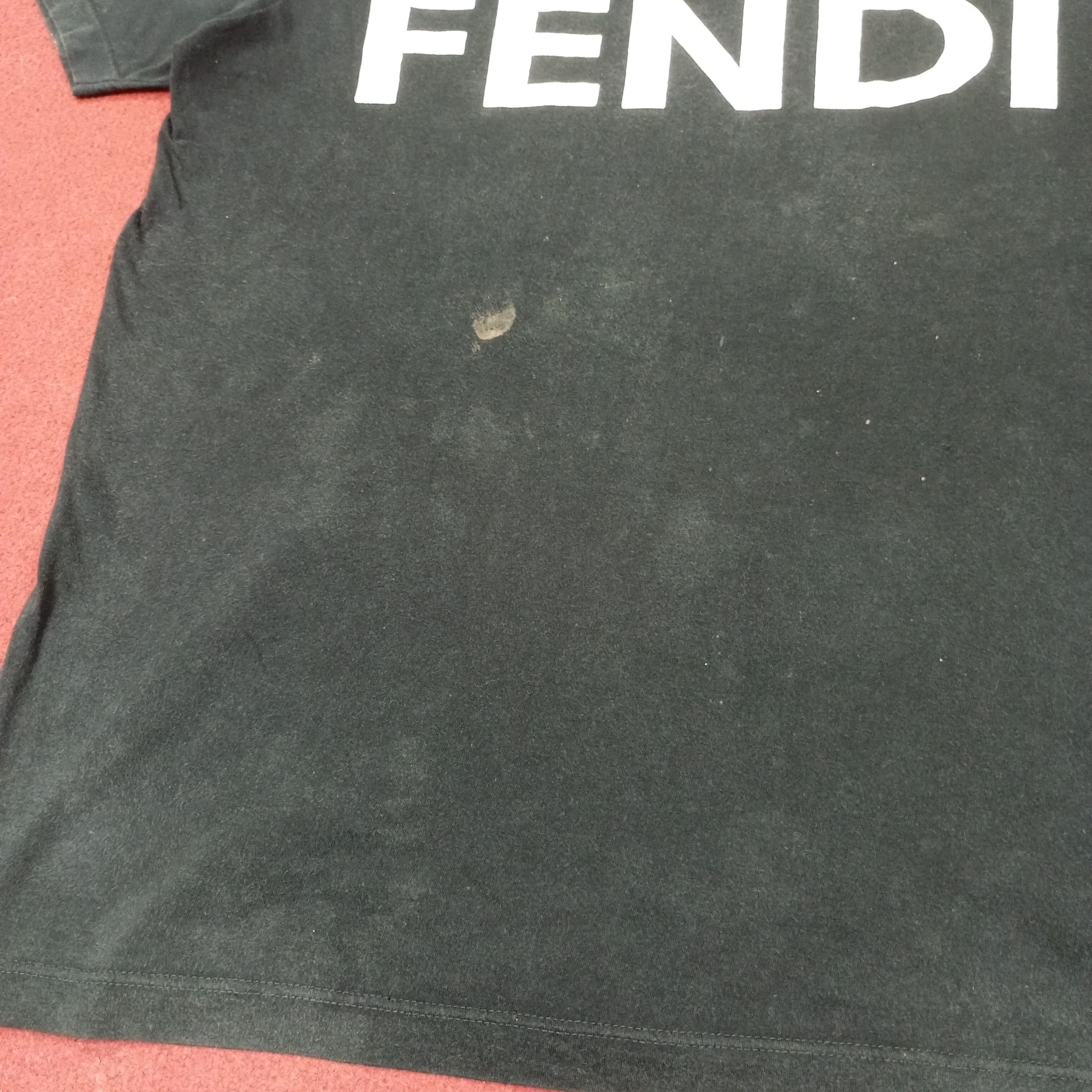 Fendi Fendi Fashion Brand Spellout Design Tshirt c223n7 Size US M / EU 48-50 / 2 - 5 Thumbnail