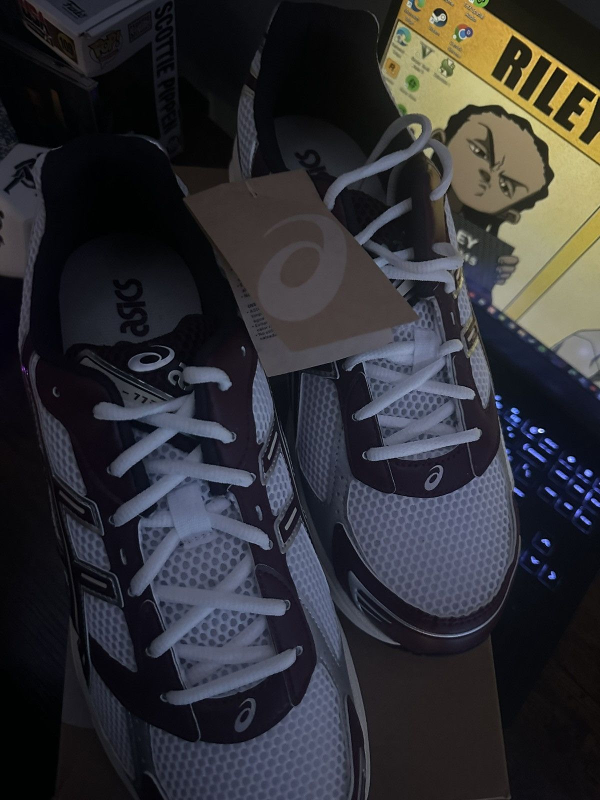 Asics Asics white maroon Size US 13 / EU 46 - 7 Thumbnail