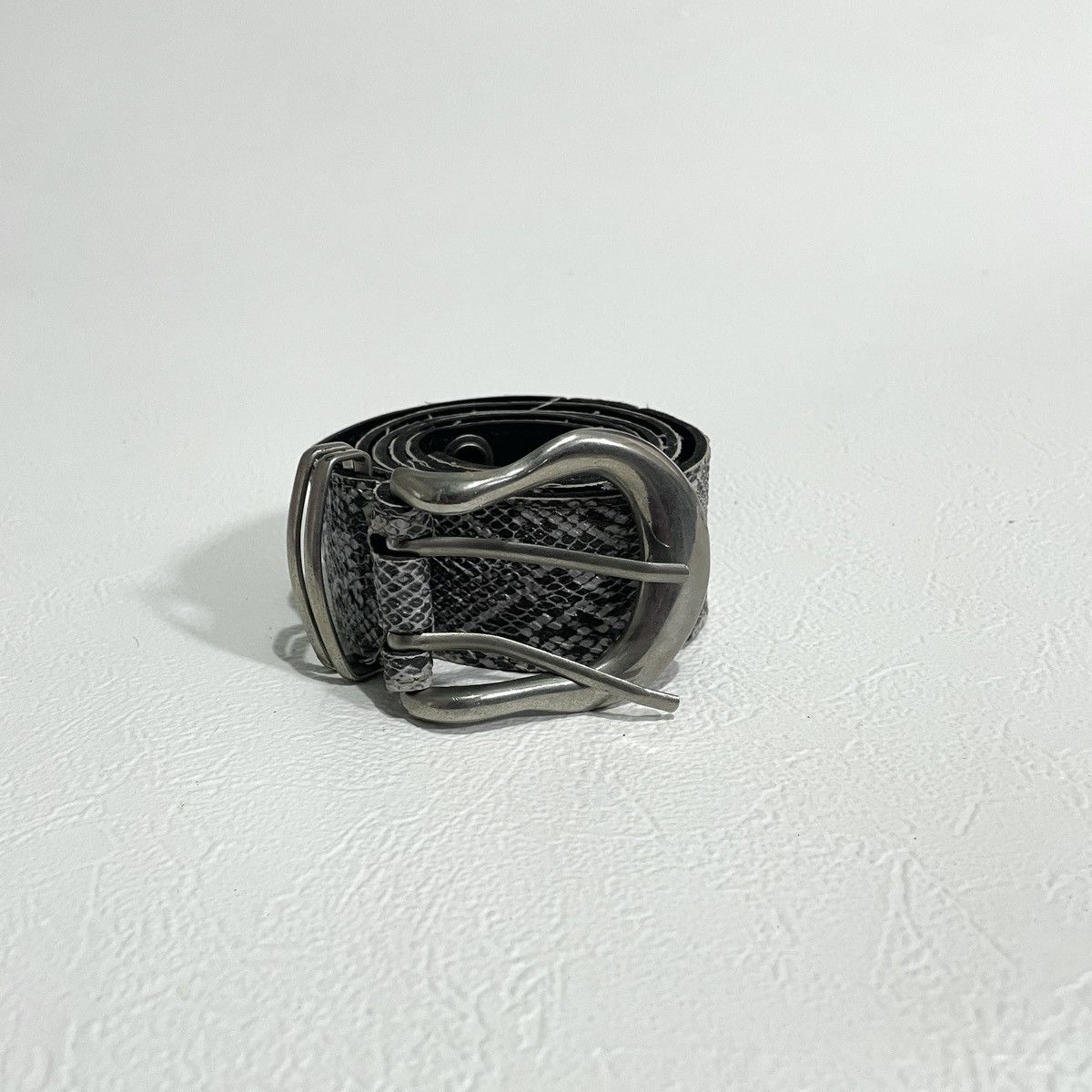 If Six Was Nine Vintage y2k snake skin belt Size ONE SIZE - 1 Thumbnail
