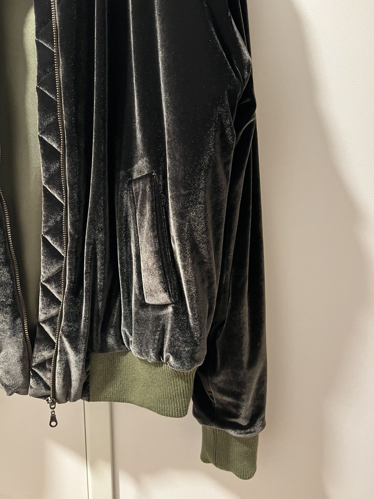 Other Lulu Velvet Bomber L Size US L / EU 52-54 / 3 - 4 Thumbnail