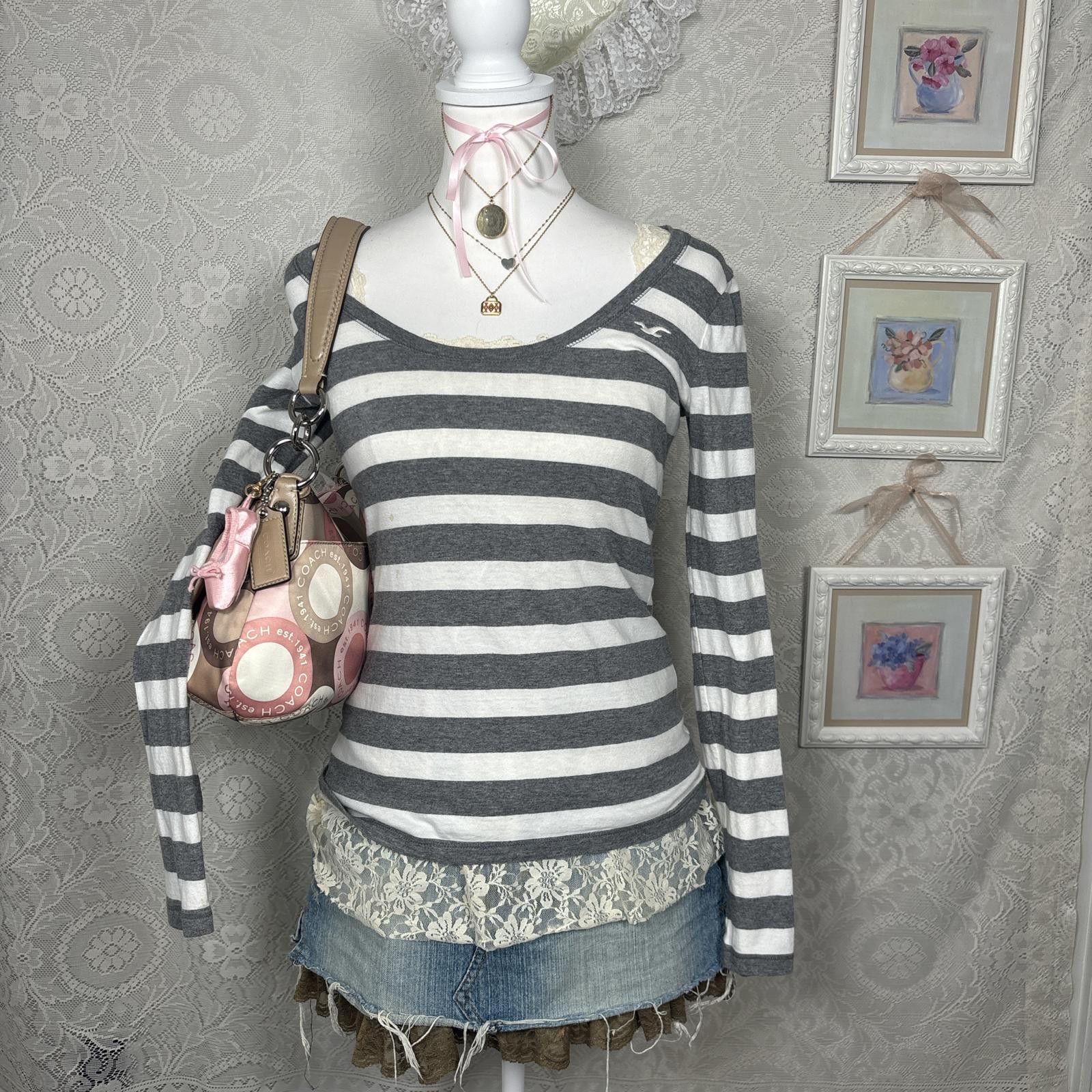 Other y2k grey striped hollister long sleeve Size S / US 4 / IT 40 - 1 Thumbnail