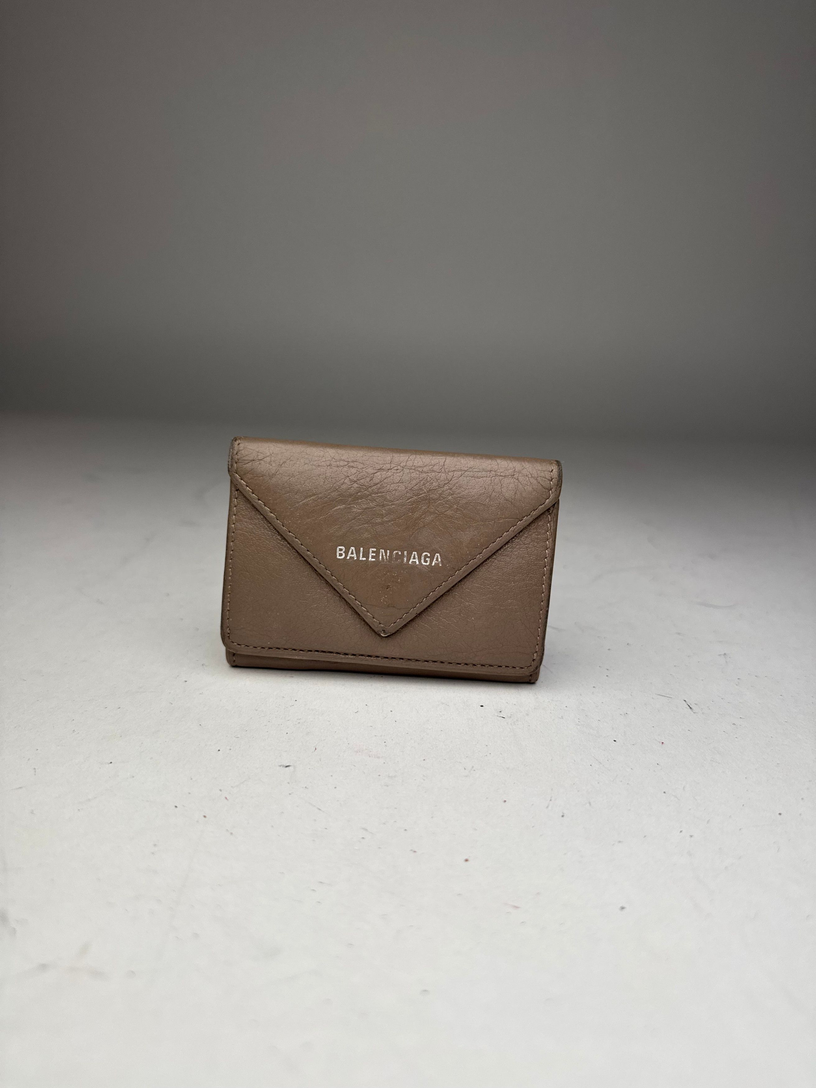 Balenciaga Vintage Leather Postal Card Holder Brown Size ONE SIZE - 1 Thumbnail