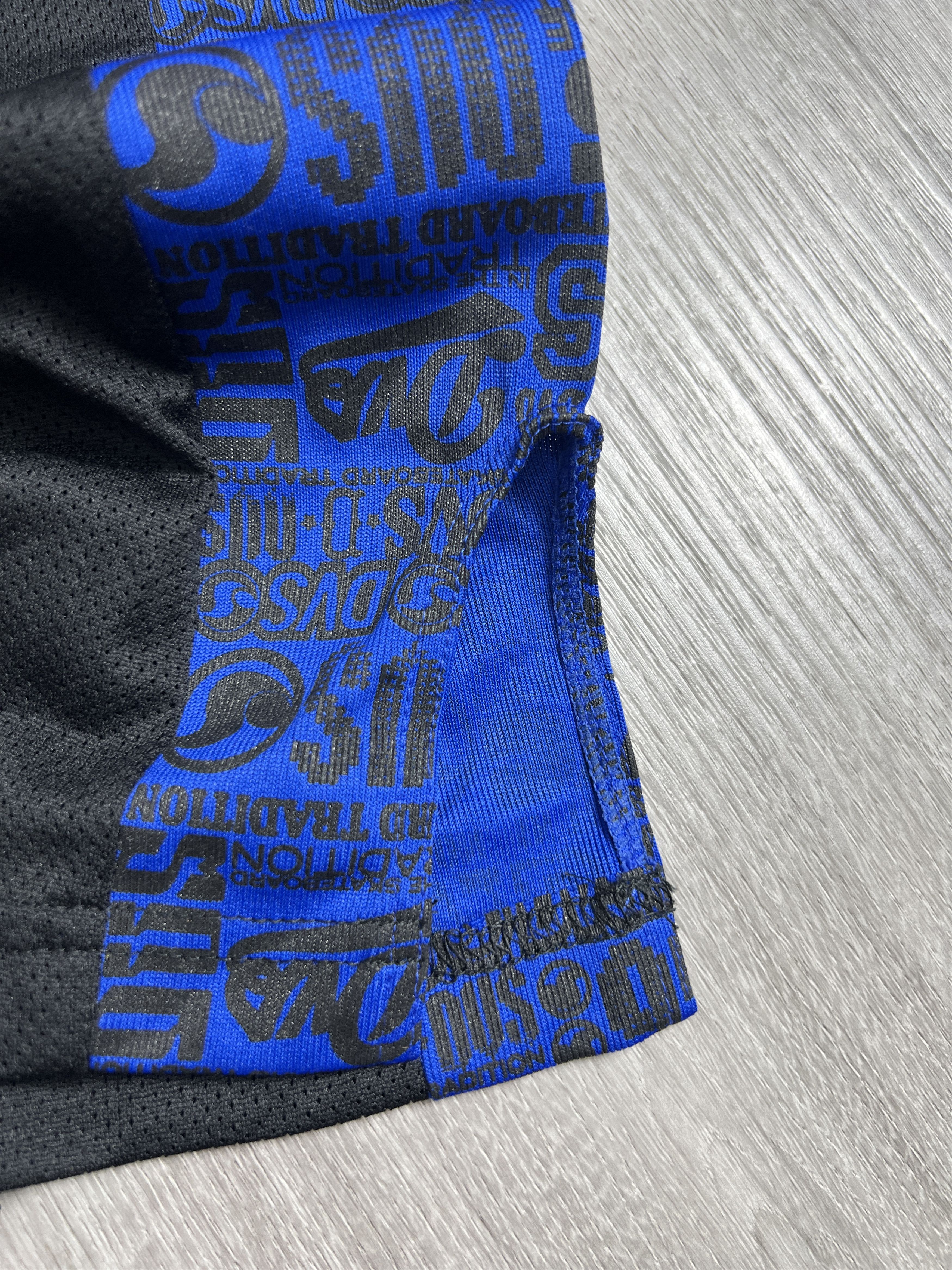 DVS Vintage DVS Embroidery Logo Y2K Jersey (L) GTME439 Size US L / EU 52-54 / 3 - 6 Thumbnail