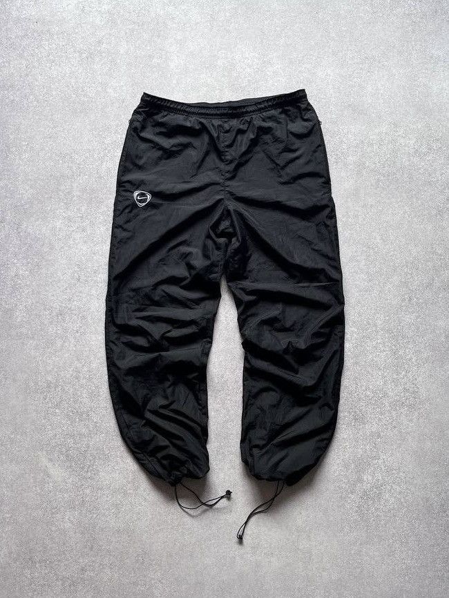 Nike × Vintage Vintage Nike Swoosh Nylon Baggy Trackpants Y2K S Size US 31 - 2 Thumbnail