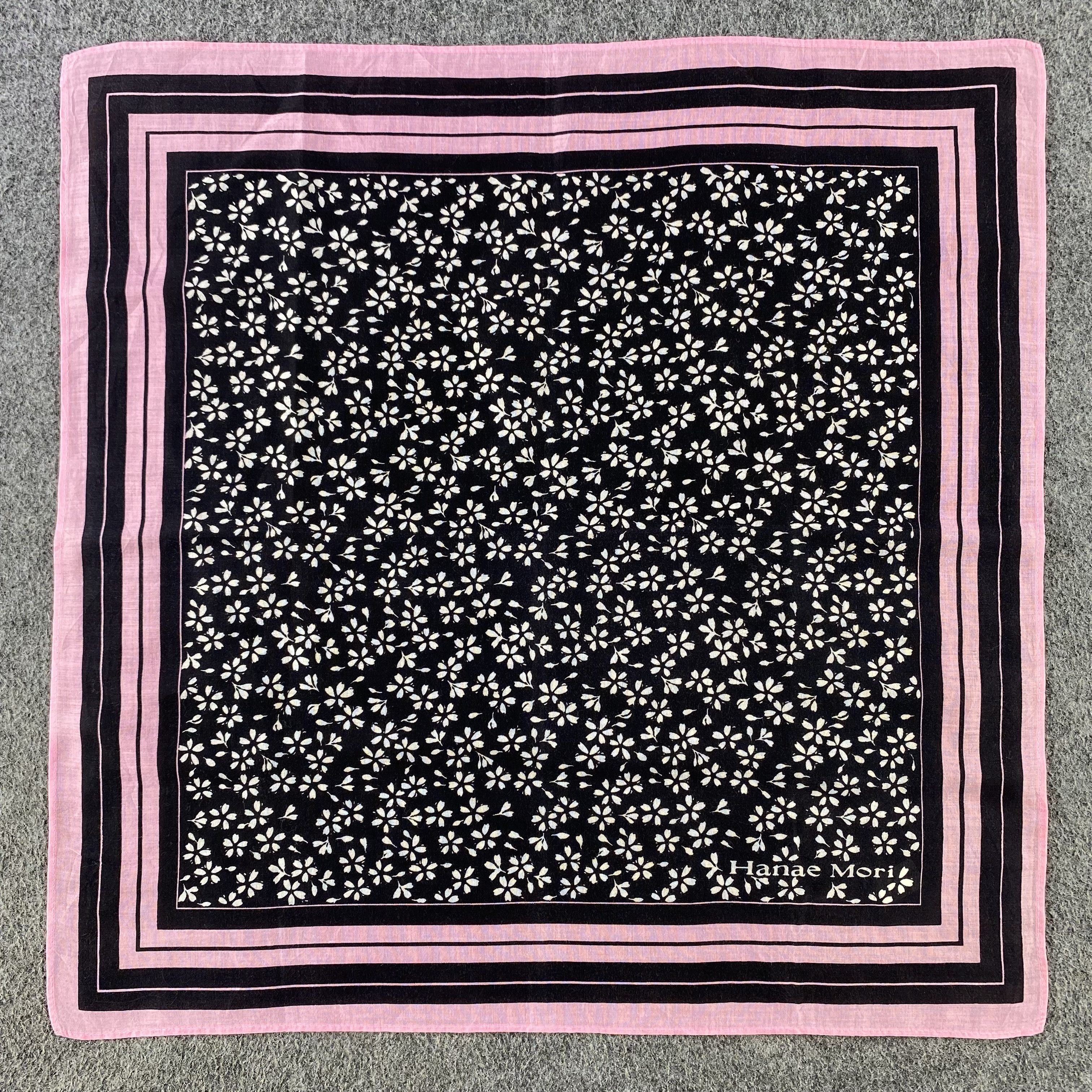 Hanae Mori Hanae Mori Handkerchief/Neckerchief/Bandana HC532 Size ONE SIZE - 1 Thumbnail