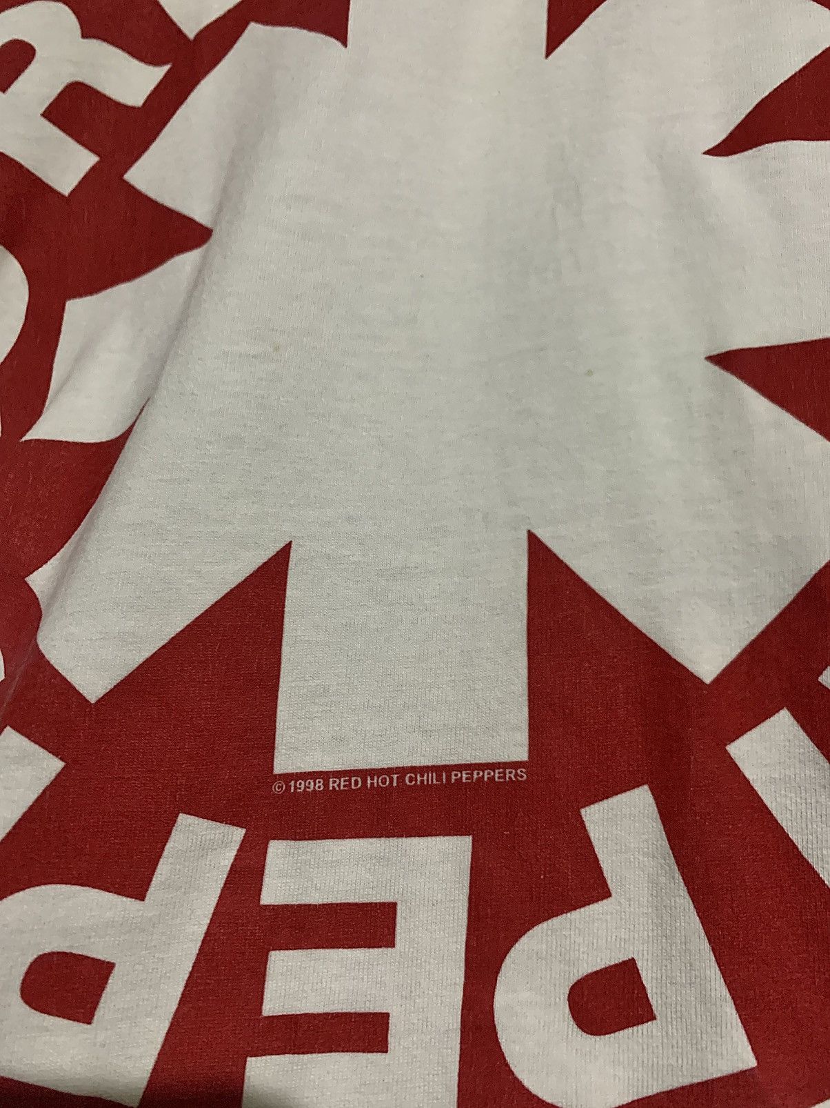 Vintage Vintage Red Hot Chili Peppers Raglan Tee rhcp band Size US L / EU 52-54 / 3 - 8 Thumbnail