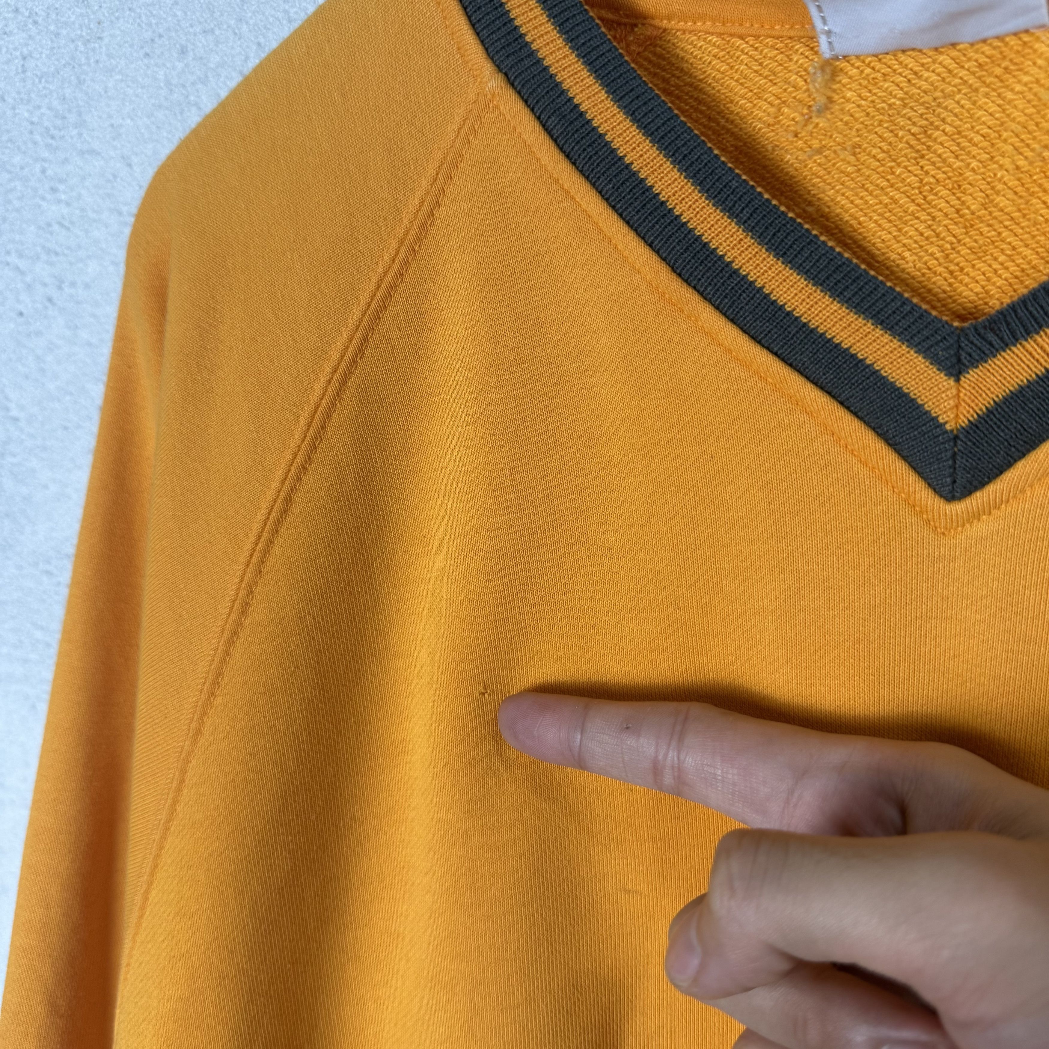 Reebok Vintage Reebok Sweatshirt Crewneck Size US M / EU 48-50 / 2 - 4 Thumbnail