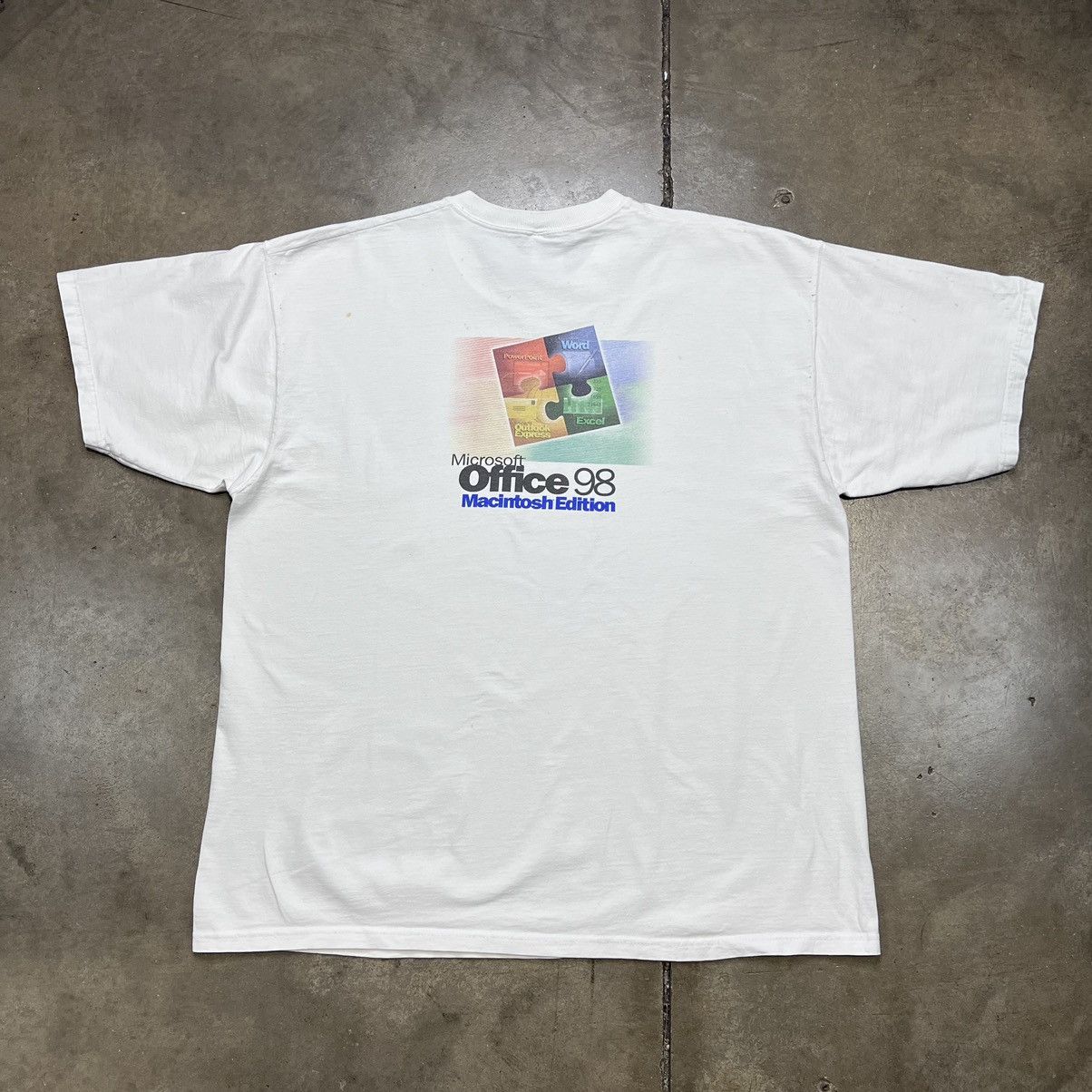 Vintage 90s Microsoft Office 98 Macintosh Computer Tee