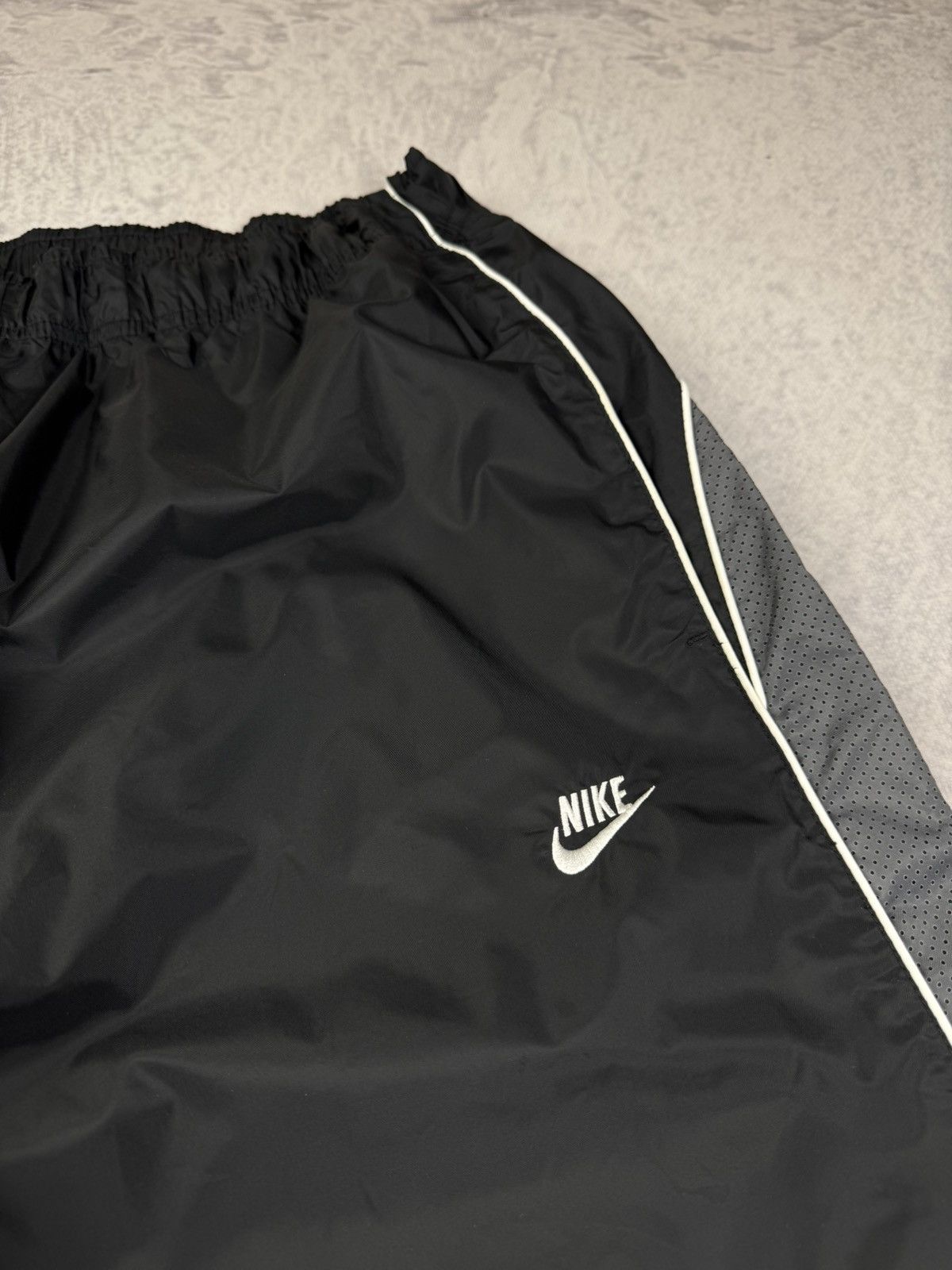 Nike × Vintage NIKE VINTAGE BASIC LOGO OVERSIZE BAGGY PANTS Size US 34 / EU 50 - 4 Thumbnail