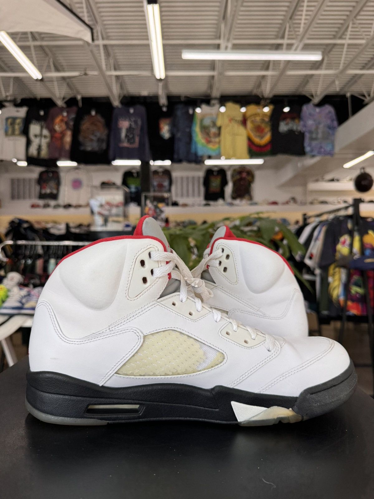 Jordan Brand Air Jordan 5 Fire Red Size 11.5 (2013) Size US 11.5 / EU 44-45 - 7 Thumbnail