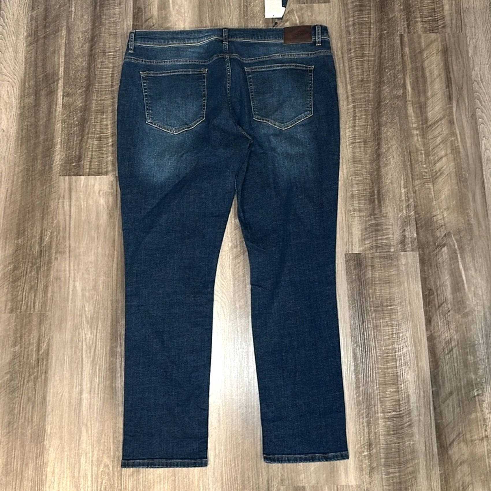 Hackett Hackett London Slim Vintage Wash Jeans - 42R Mens Denim Jeans Slim Straight Blue 32in Inseam Straight 42 Mens Vintage Wash jeans Size US 42 / EU 58 - 3 Thumbnail