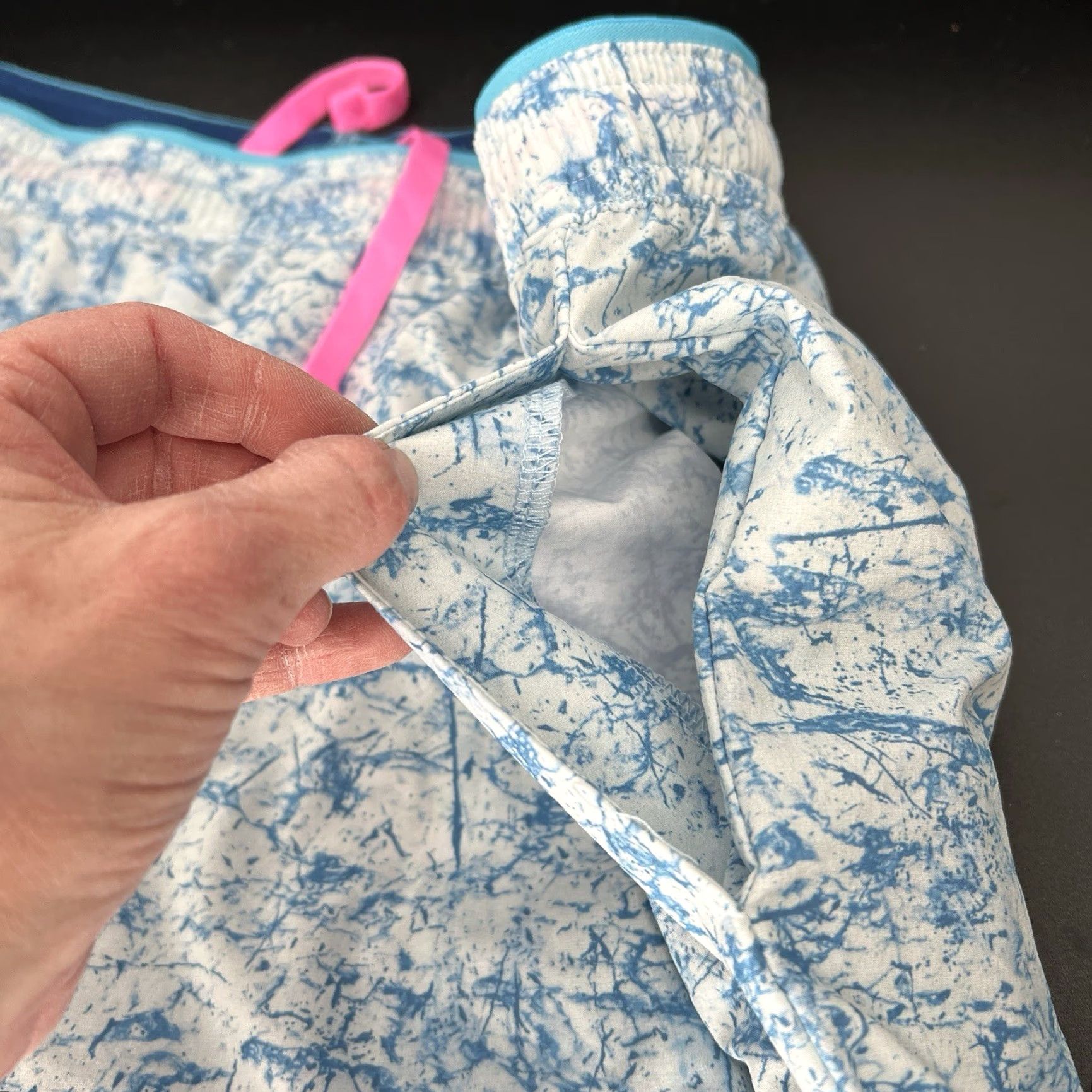 Chubbies Chubbies Shorts Men’s 2XL 5.5” Training Lined Splatter Blue Athletic Shorts Size US 39 - 5 Thumbnail