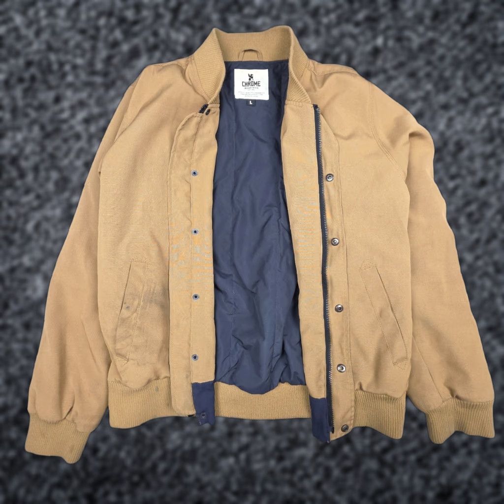 Industrie **Chrome Industries Large Men's Beige Stained Bomber Jacket** User: **Chrome Industries Men's Large Beige Stained Bomber Jacket** Size US L / EU 52-54 / 3 - 1 Thumbnail
