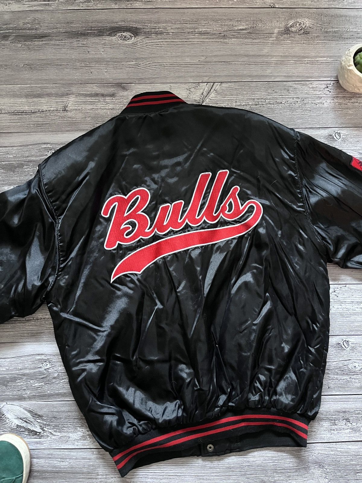 Le Coq Sportif × Vintage Vintage 80s/90s Le Coq Sportif Chicago Bulls Bomber Jacket Size US M / EU 48-50 / 2 - 1 Thumbnail