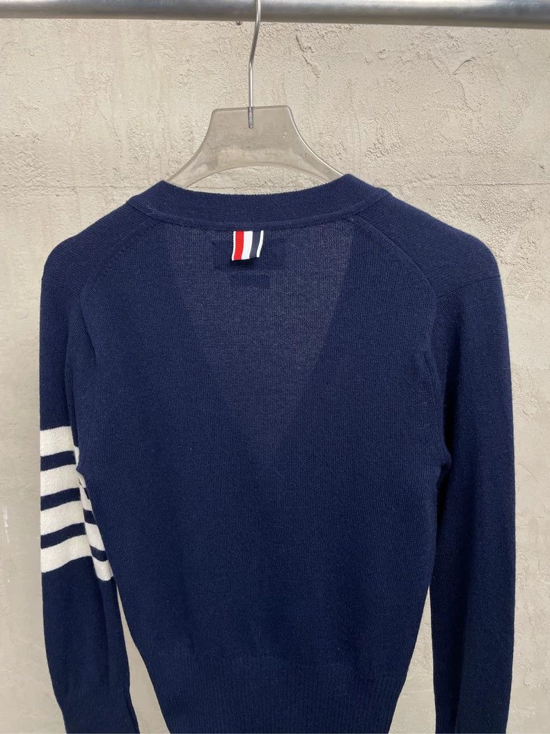 Thom Browne Thom browne Dark blue four-striped cashmere cardigan 2504-N Size XS / US 0-2 / IT 36-38 - 4 Thumbnail
