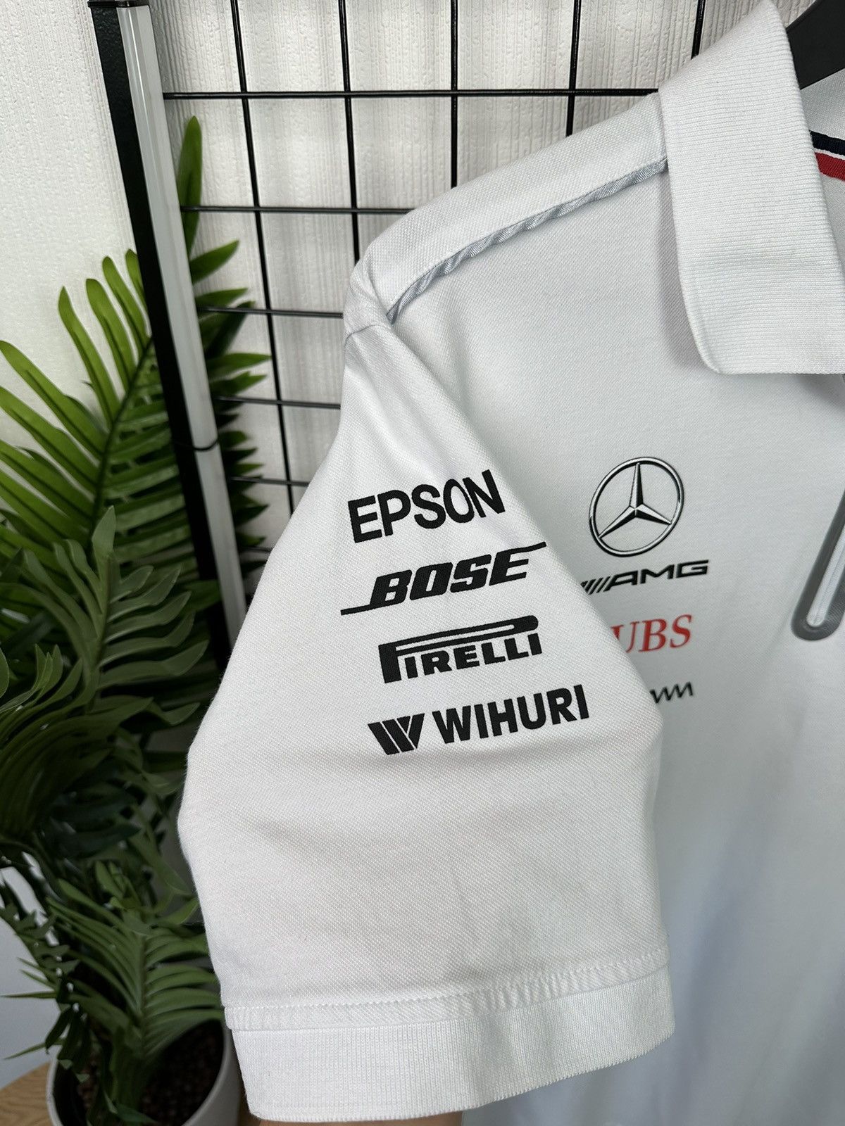 Formula 1 × Mercedes-Benz Mercedes AMG Benz Formula uno Petronas Men XL White T shitrt Size US XL / EU 56 / 4 - 10 Thumbnail