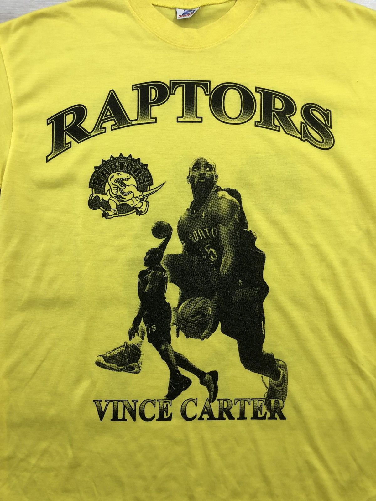 NBA × Vintage Vince Carter Raptors NBA vintage tee rare Size US M / EU 48-50 / 2 - 4 Thumbnail