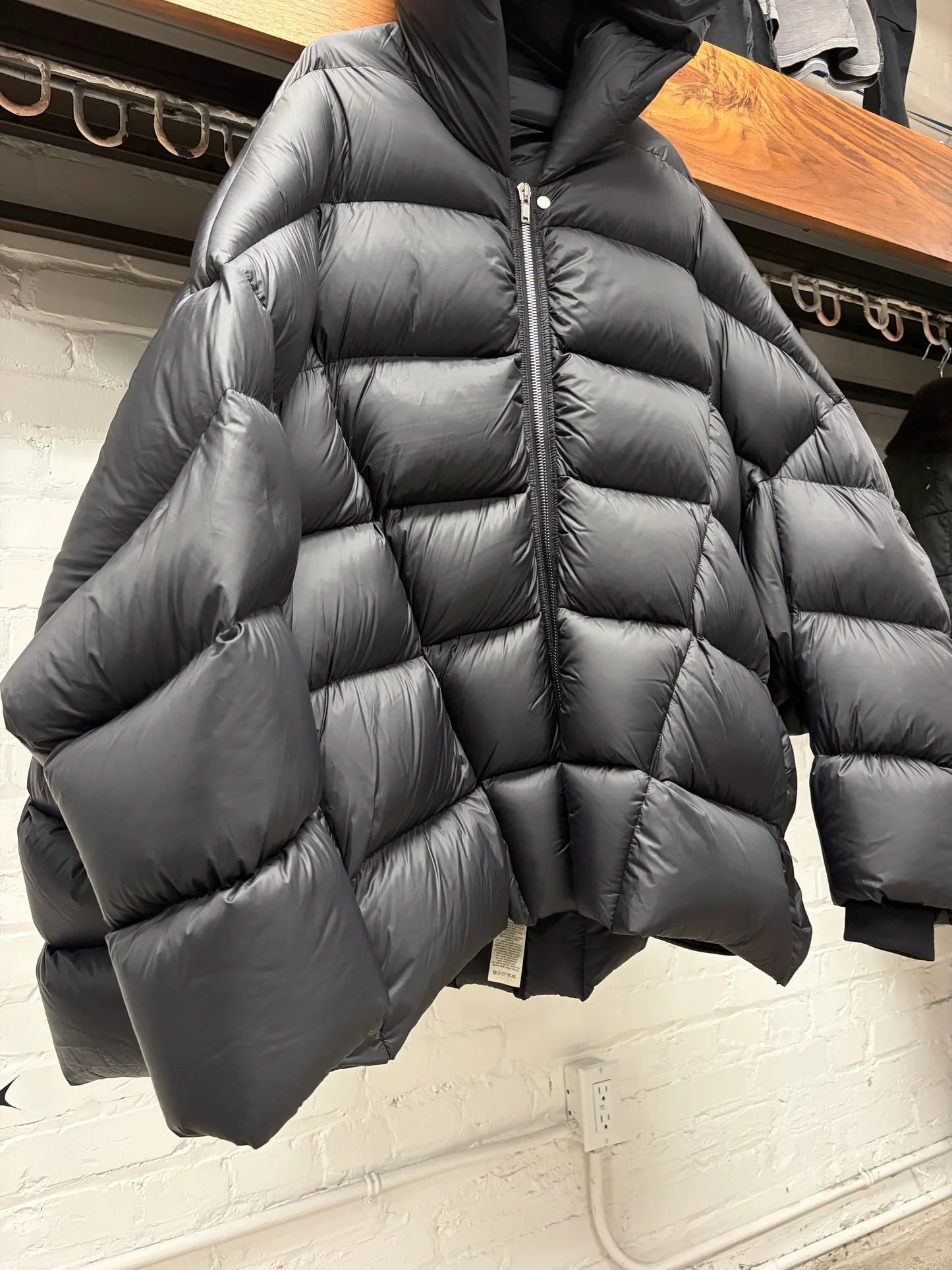 Rick Owens Rick Owens Black Jumbo Duvet ‘Peter’ Oversized Down Puffer Jacket Size US XL / EU 56 / 4 - 2 Thumbnail