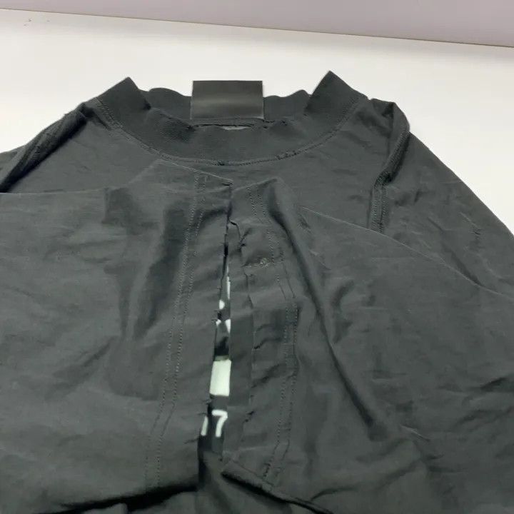 Balenciaga Balenciaga SS23 Letter Print Black T-Shirt 0079-2507 Size US XS / EU 42 / 0 - 6 Thumbnail