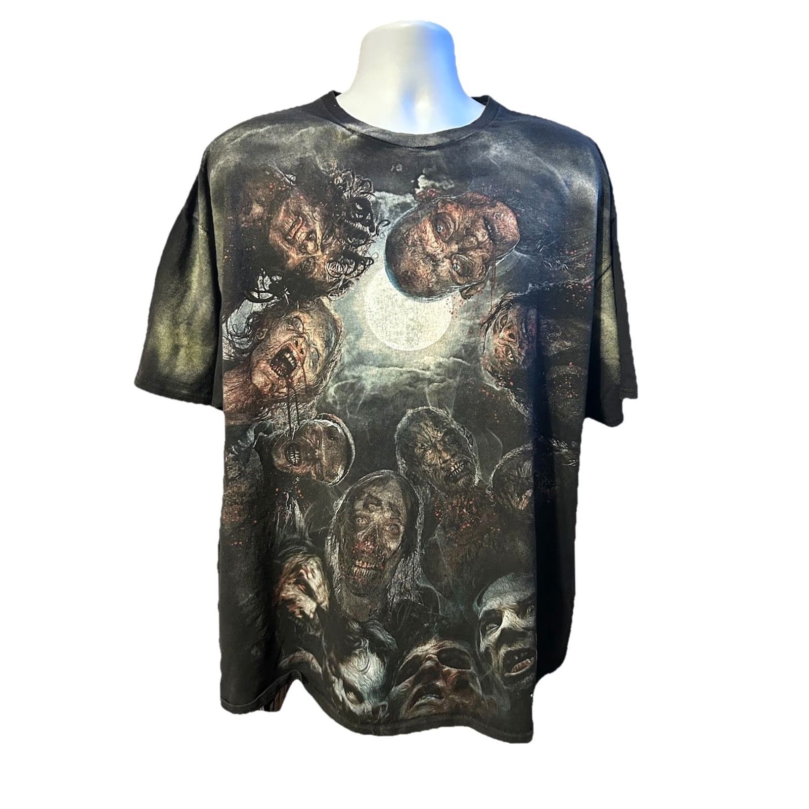 Delta VINTAGE The Walking Dead AMC Zombie Shirt Men 3 XL Black Short Sleeve AOP Front Print Size US XXL / EU 58 / 5 - 2 Thumbnail