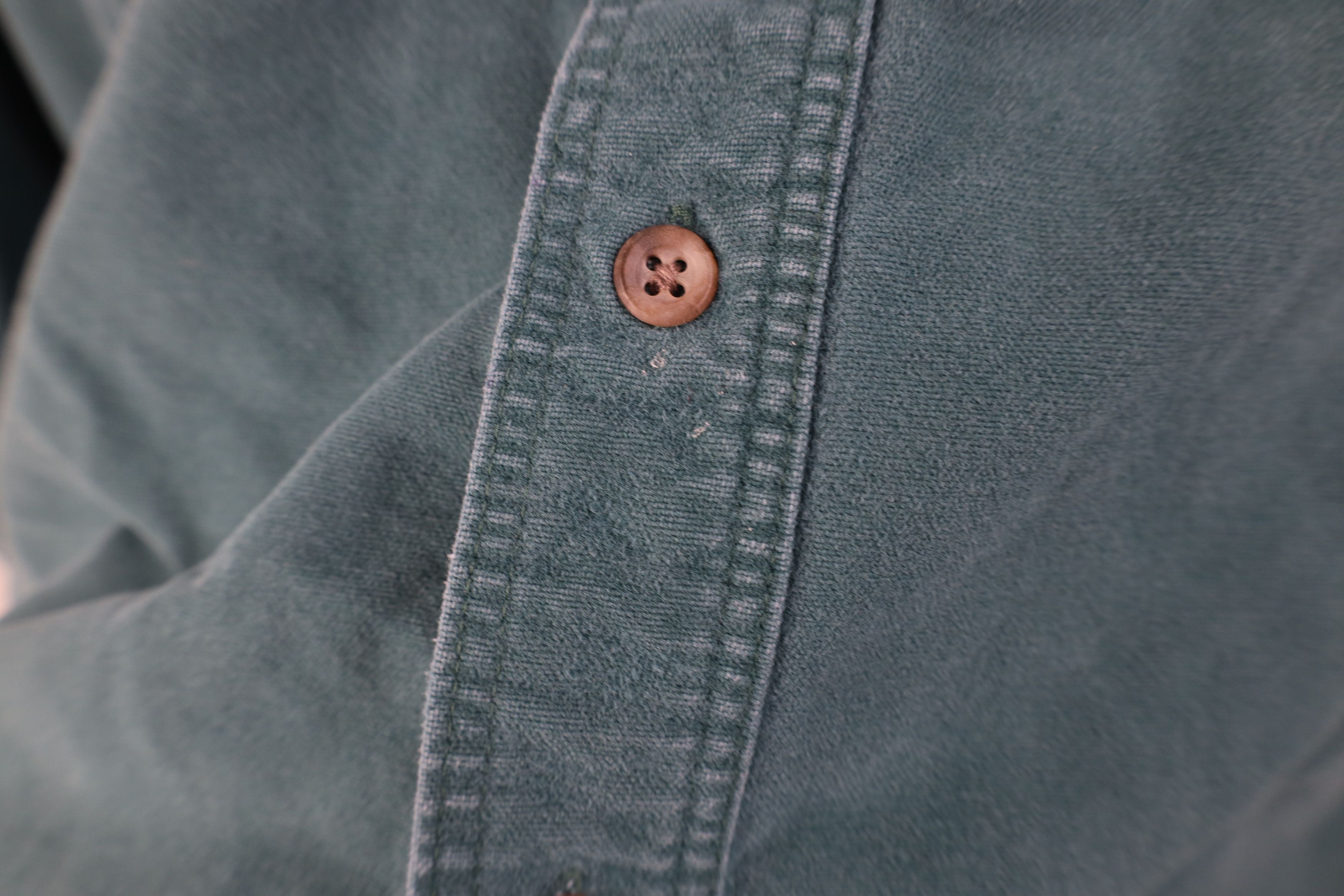 Eddie Bauer Vintage 90s Eddie Bauer Chamois Cloth Button Shirt Green USA Size US L / EU 52-54 / 3 - 7 Thumbnail