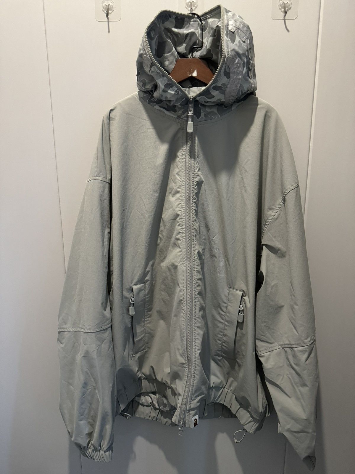 Bape × New Balance BAPE NEW BALANCE SHARK FULL ZIP JACKET Size US XXL / EU 58 / 5 - 1 Thumbnail