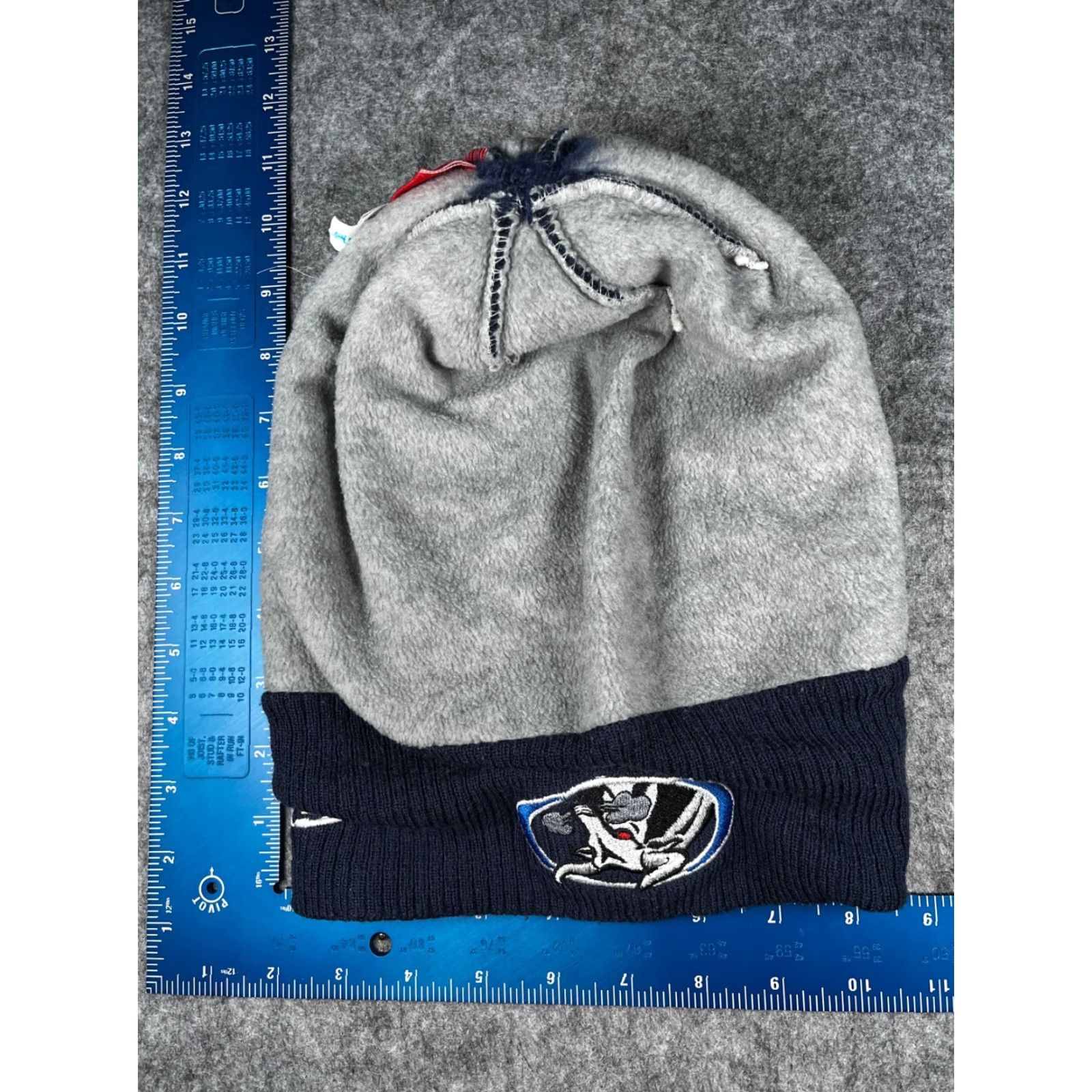 Vintage CCM Beanie Toque Adult One Size Blue Stripe 100% Acrylic Hat/Cap Unisex Adults Beanie CCM Hockey Outdoor Ski Sports Casual 90s? Size ONE SIZE - 6 Thumbnail