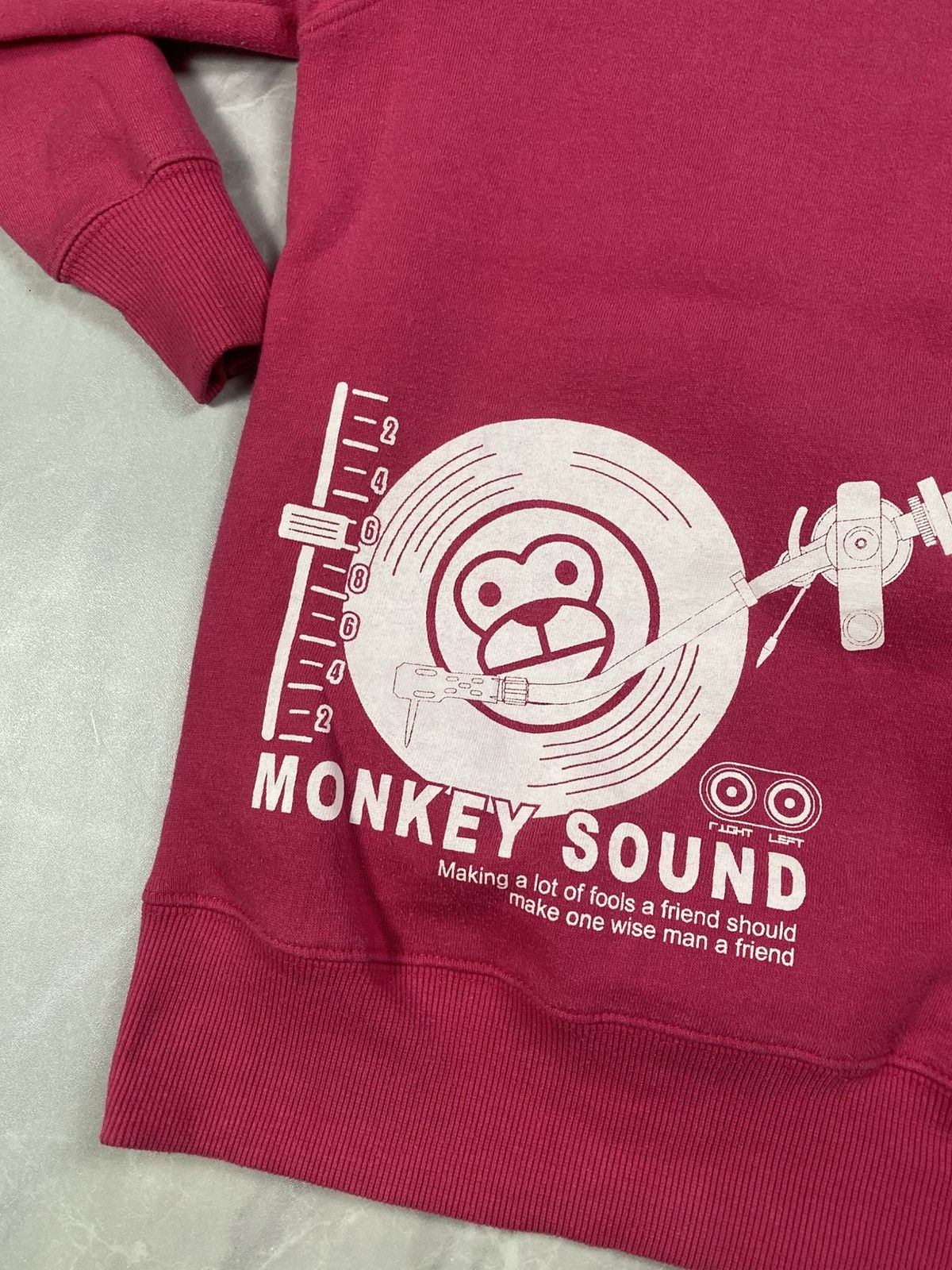 Japanese Brand Uittg Baby Japanese Baby Milo Parody Crewneck Size US M / EU 48-50 / 2 - 3 Thumbnail