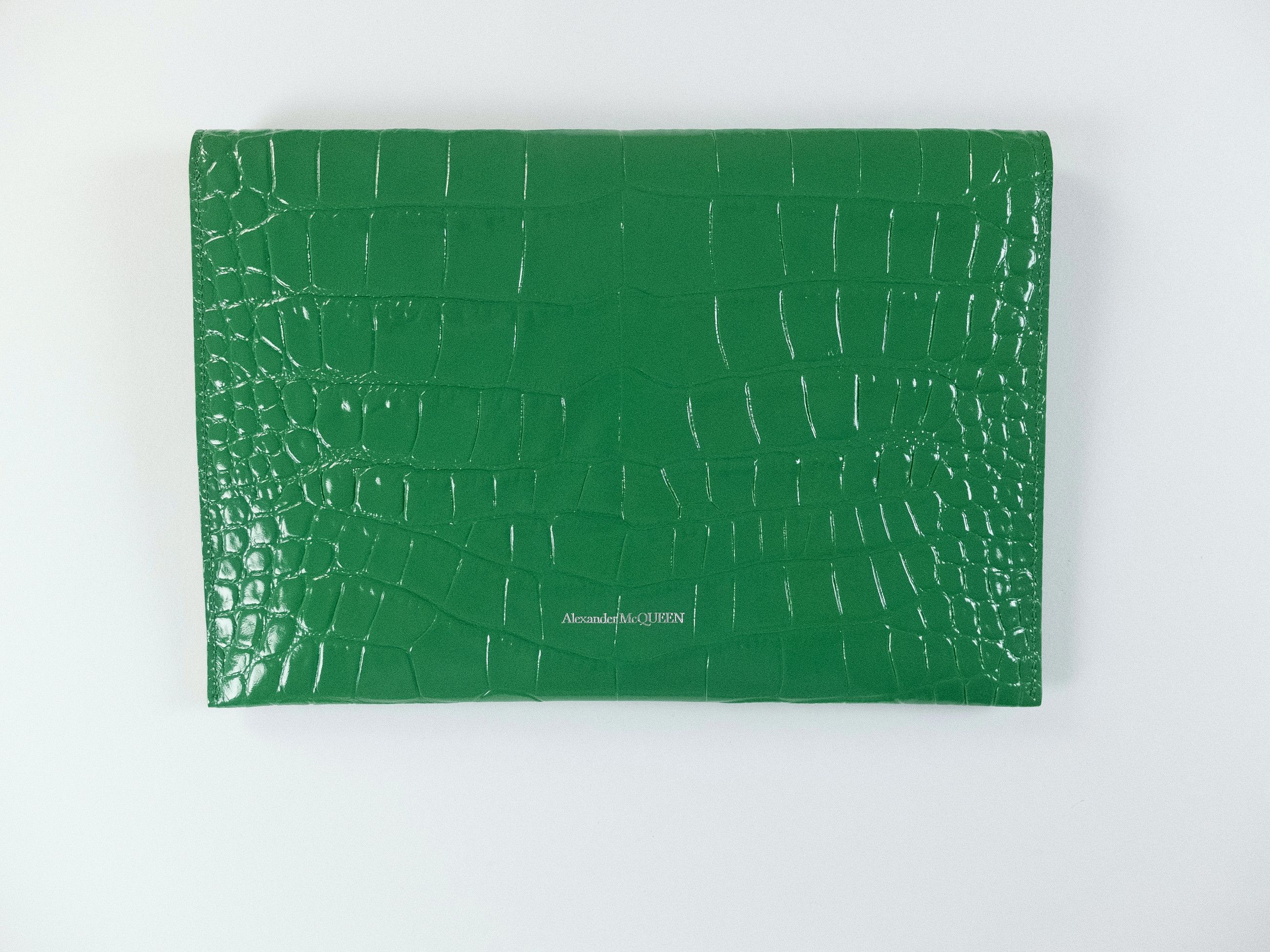 Alexander McQueen ALEXANDER MCQUEEN green croc effect leather clutch bag q Size ONE SIZE - 7 Thumbnail