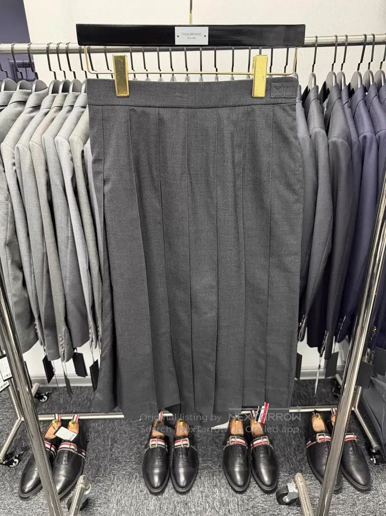 Thom Browne Thom Browne Pleated Skirt Size 24" / US 00 / IT 34 - 1 Thumbnail